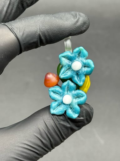 Preview pic of Floral pendant