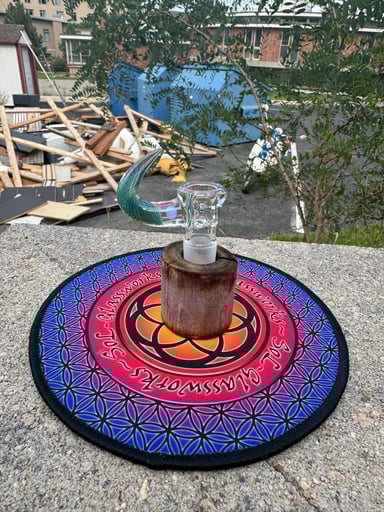 Preview pic of 18mm Opal & Retti horn