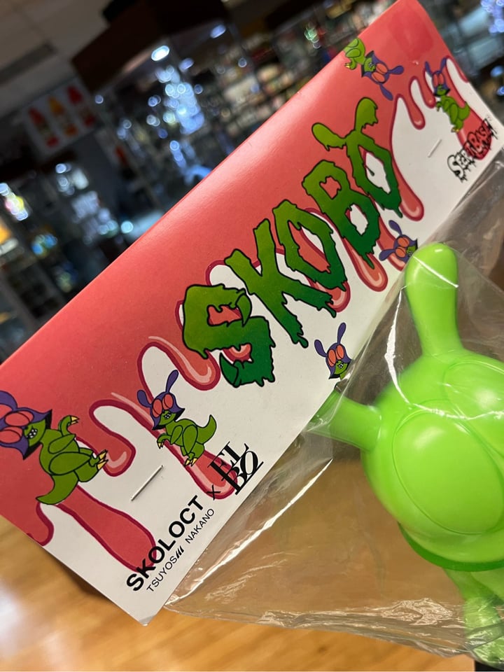 SKOLOCT アート 1_ef676f04-43bf-41e1-858b-