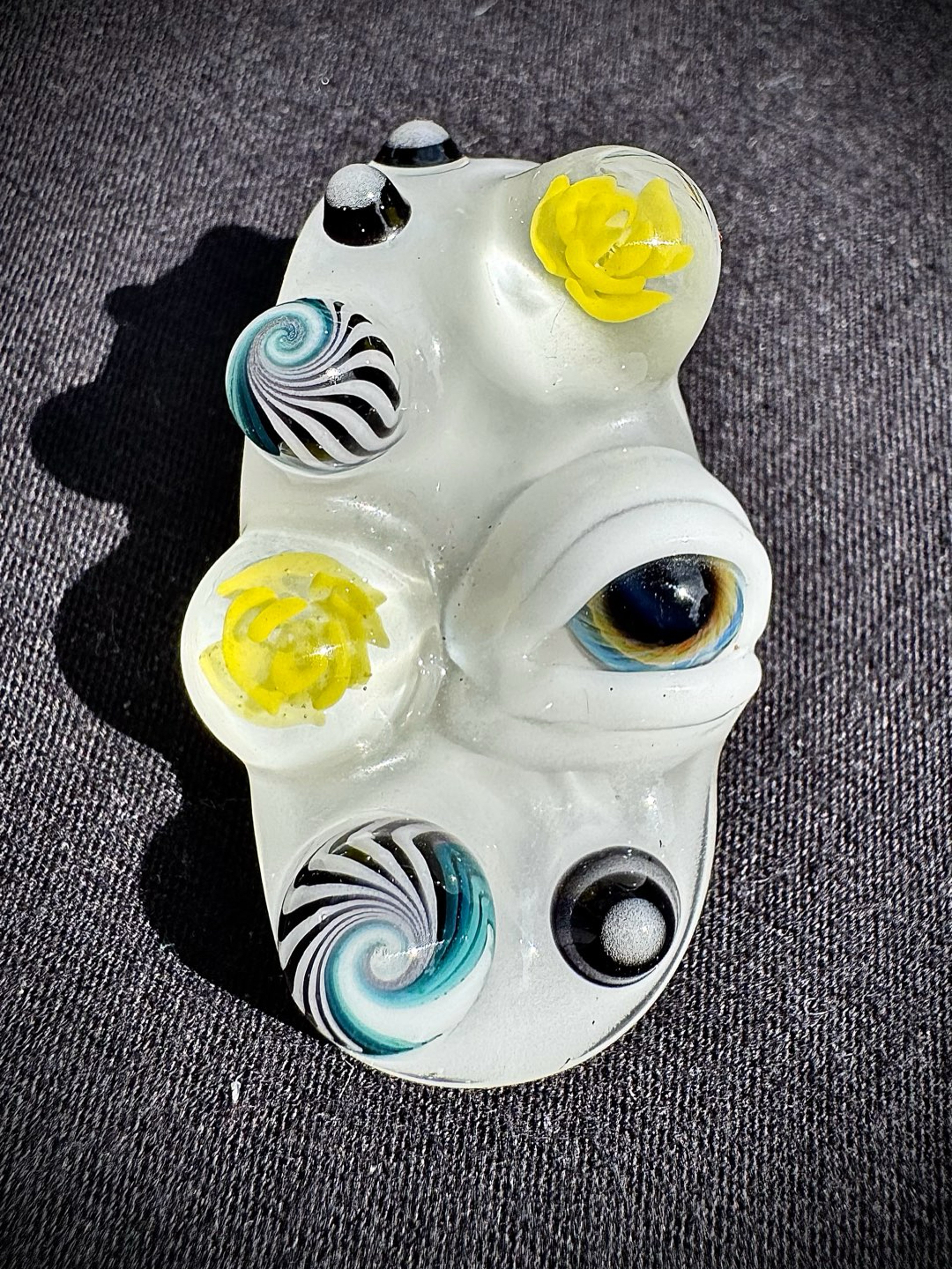 Preview pic of Eye Pendant