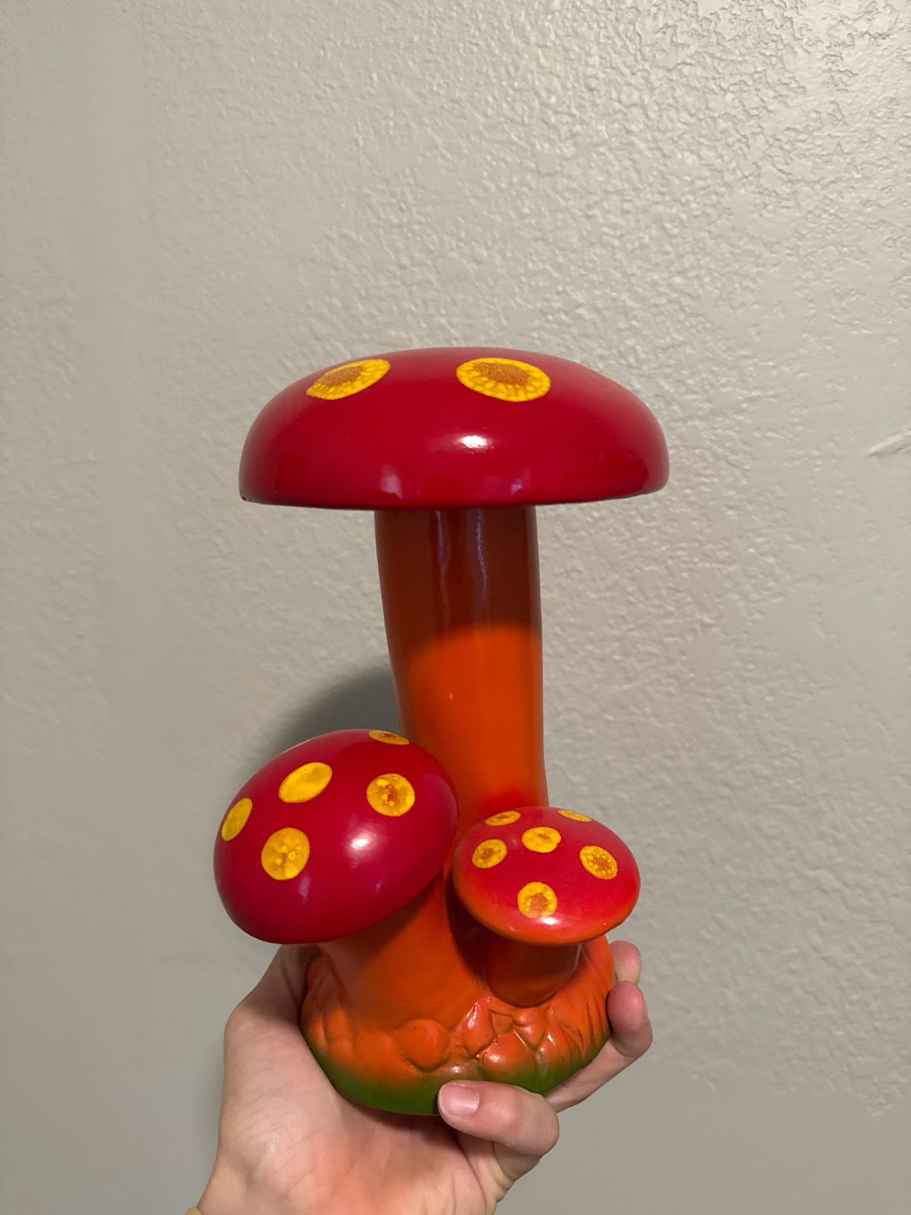 Preview pic of Ceramic Mushroom Bong