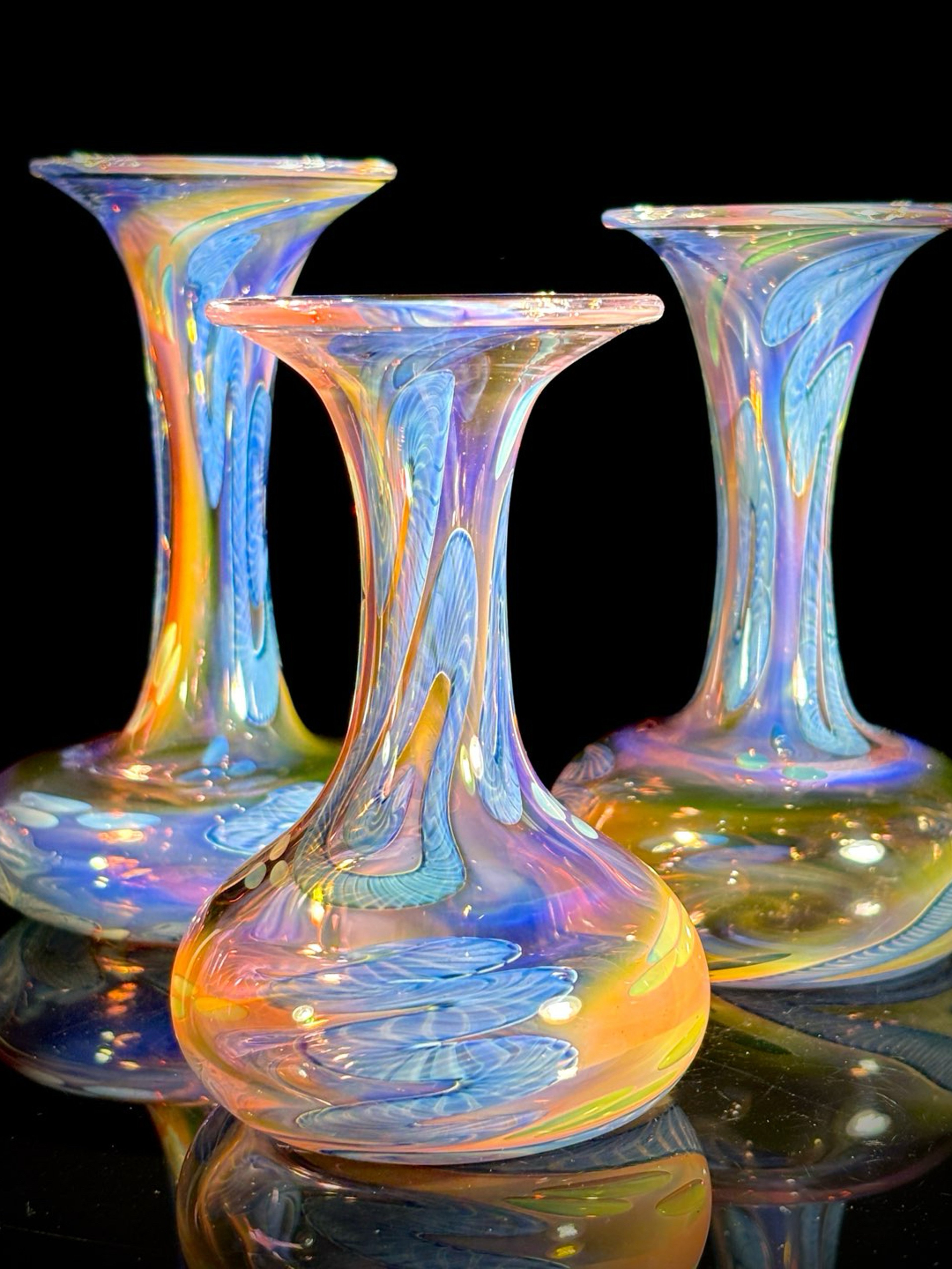 Preview pic of Set of 3 Vases