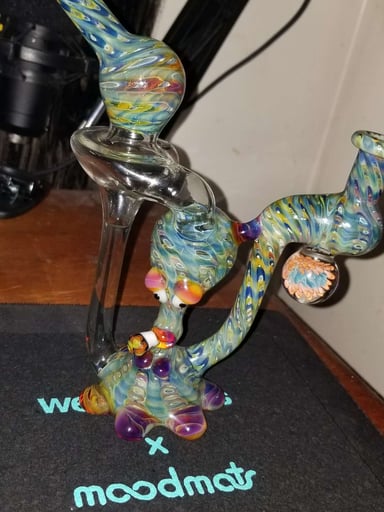 Preview pic of Puff Glass Fumed Hash Recycler
