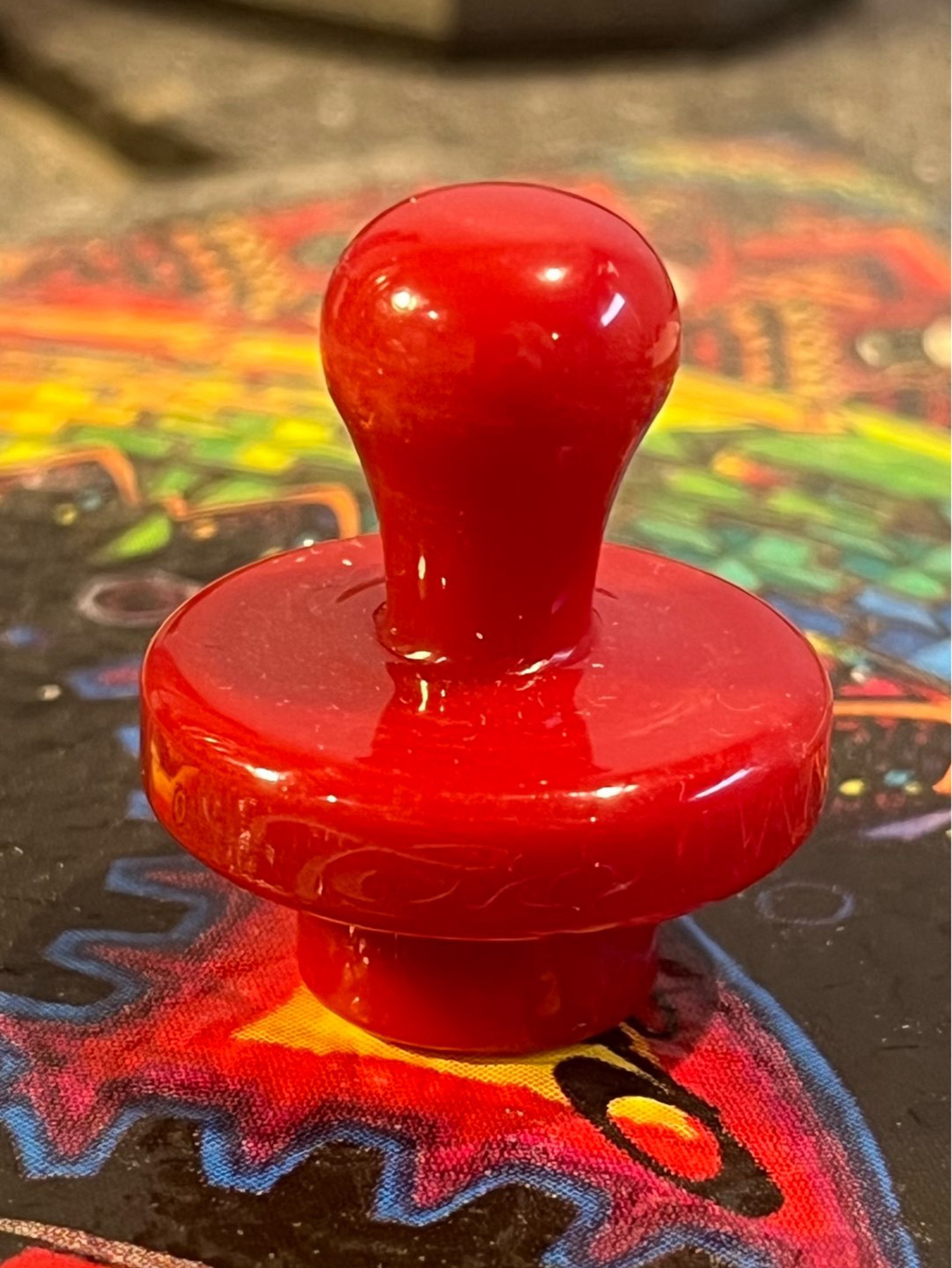 Preview pic of Toro Red Crayon Full Color UFO 20mm