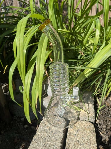 Preview pic of 12.5" Beaker With Multi Hole Perc, Ships Free