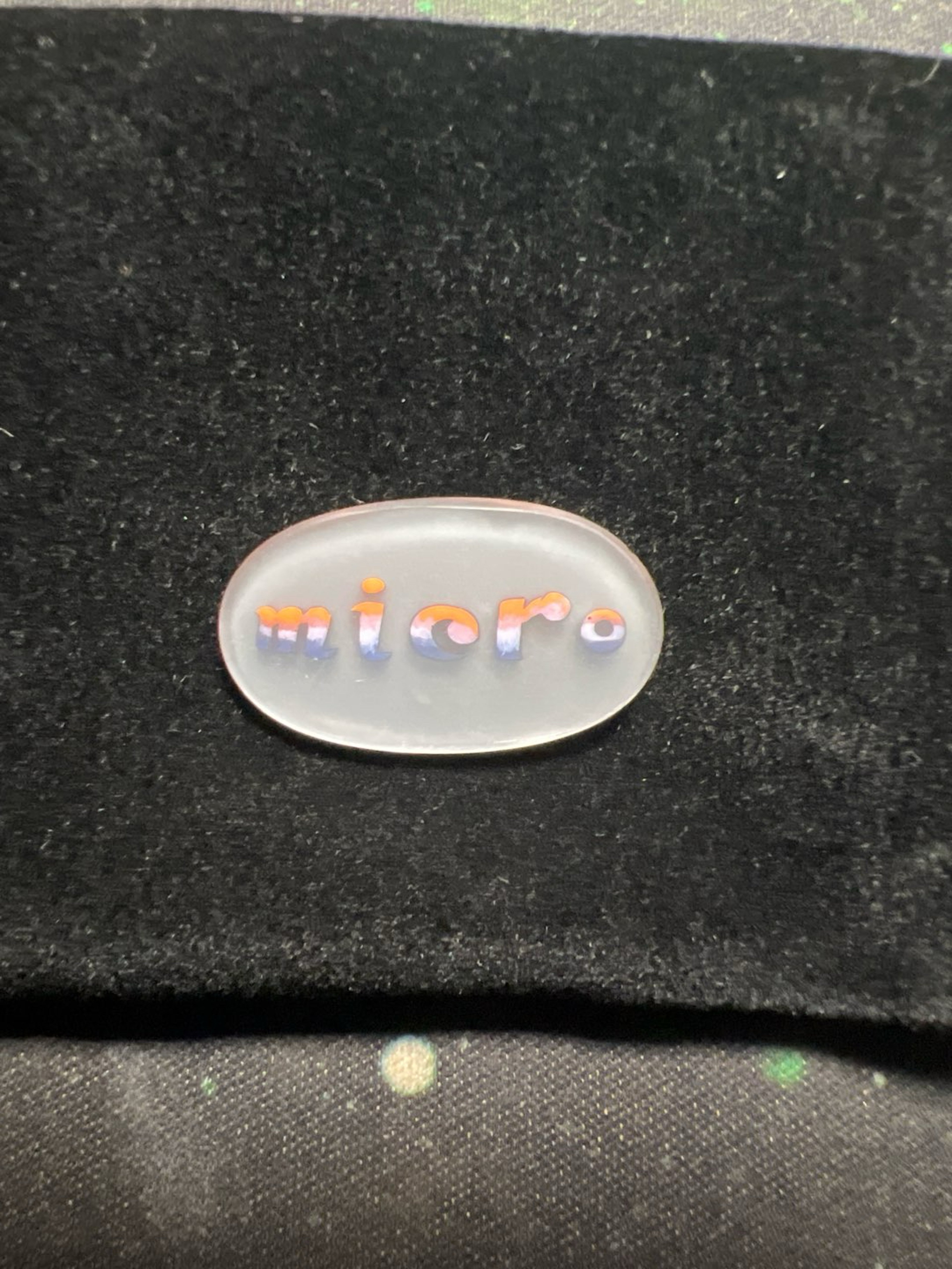 Preview pic of Micro Signature Millie