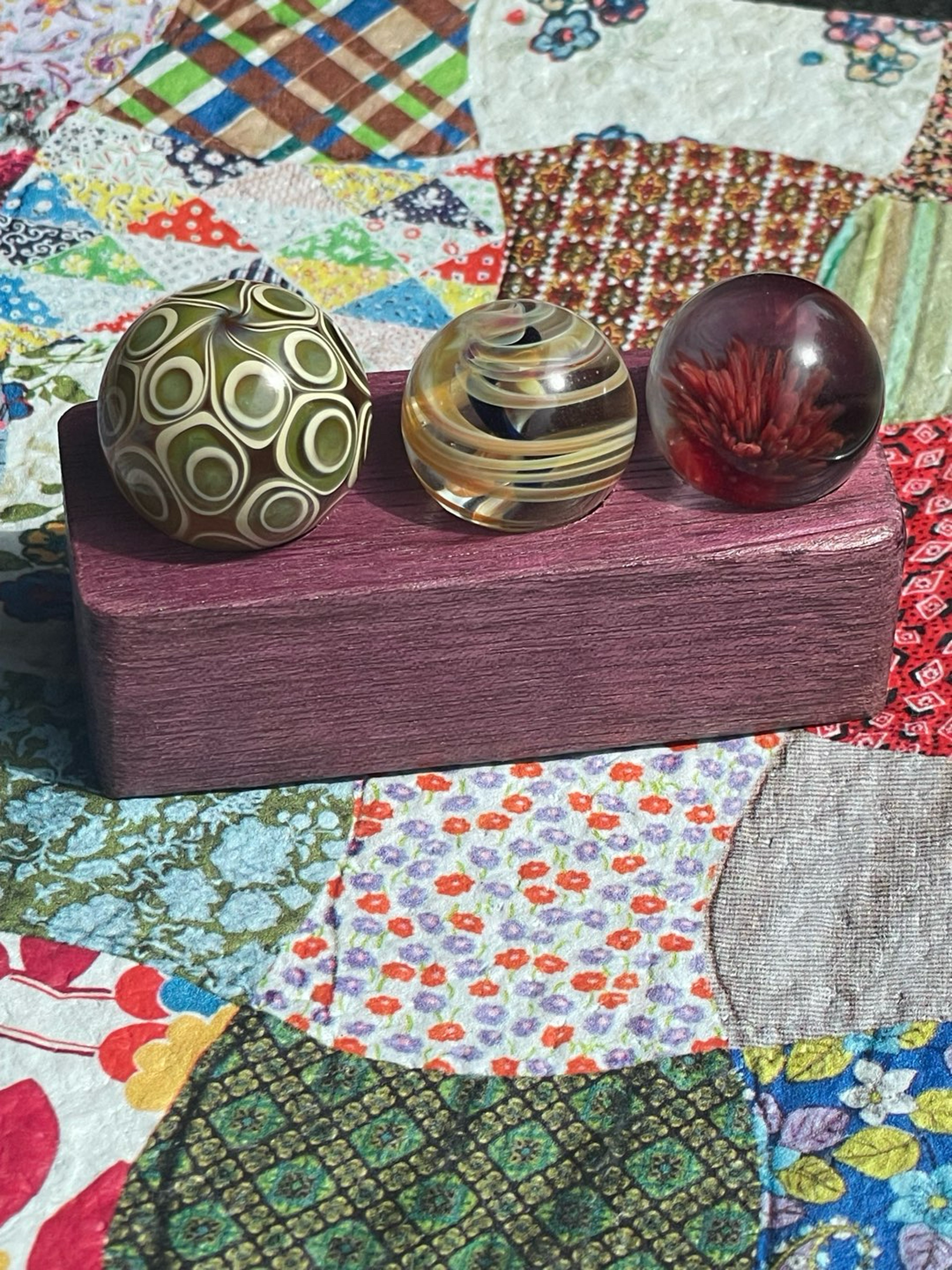 Preview pic of Purpleheart 3 Hole Marble Stand