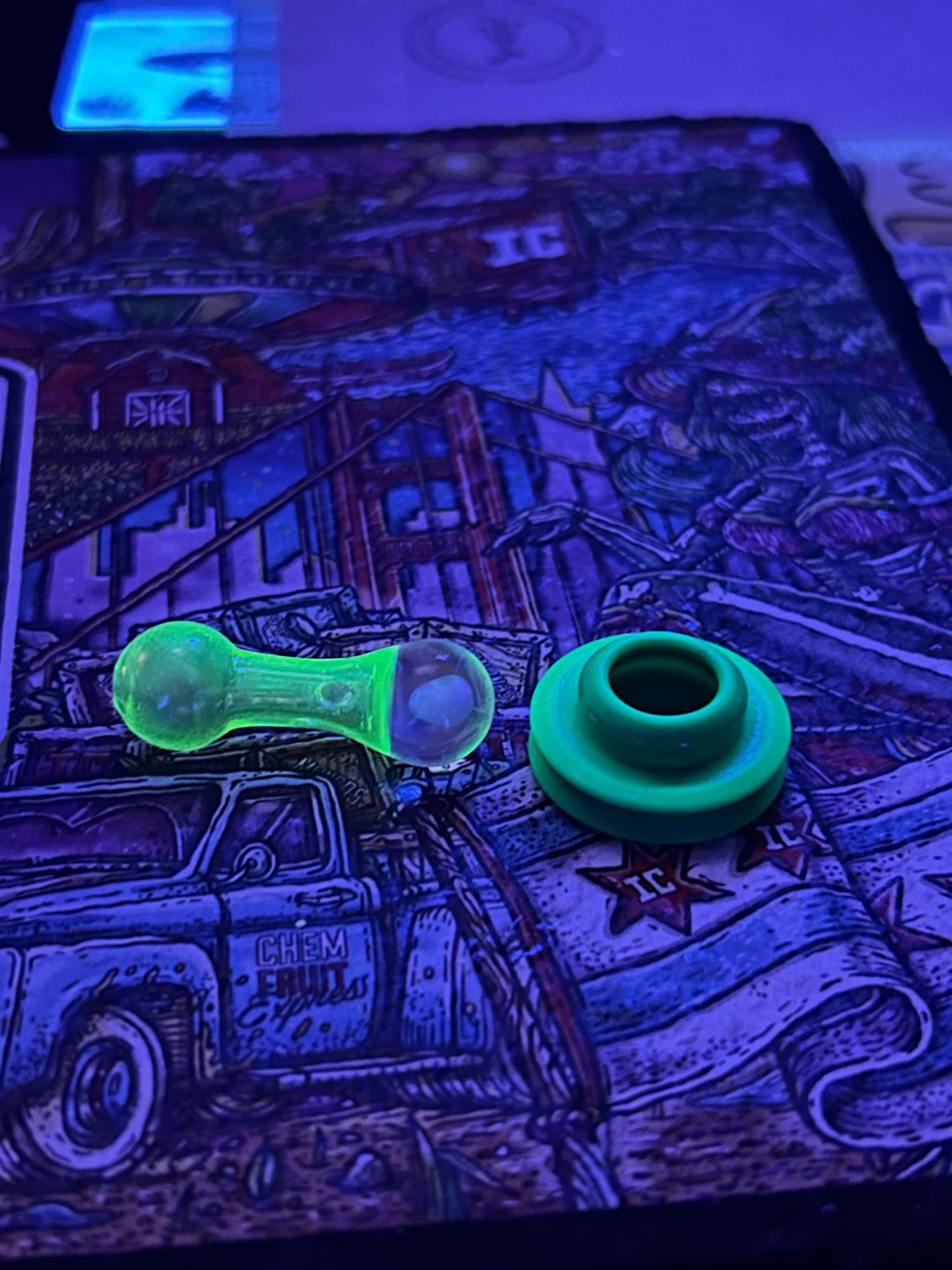 Preview pic of UV puffco Ball cap w/ opal + matching grommet