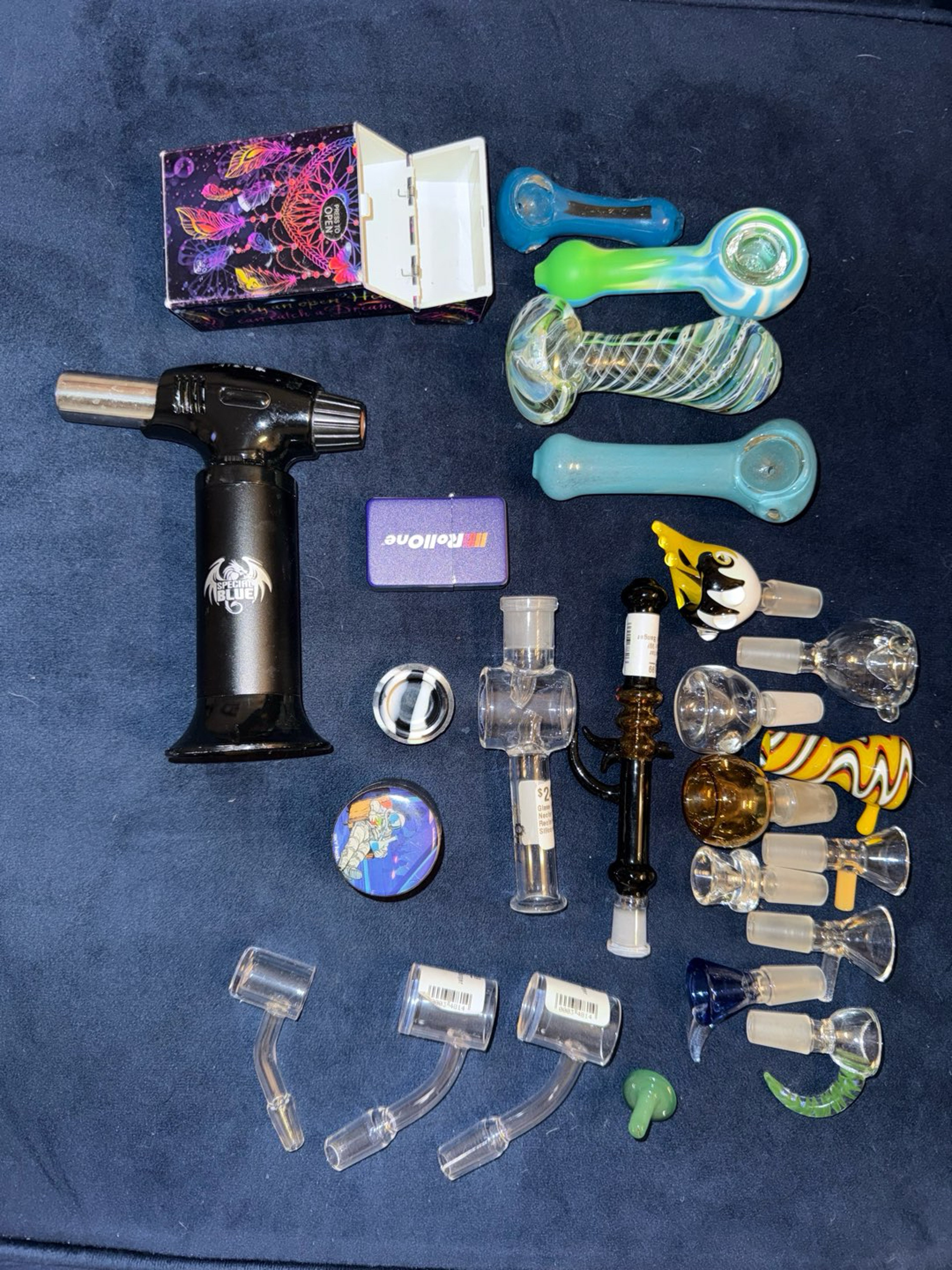 Preview pic of 25 piece lot