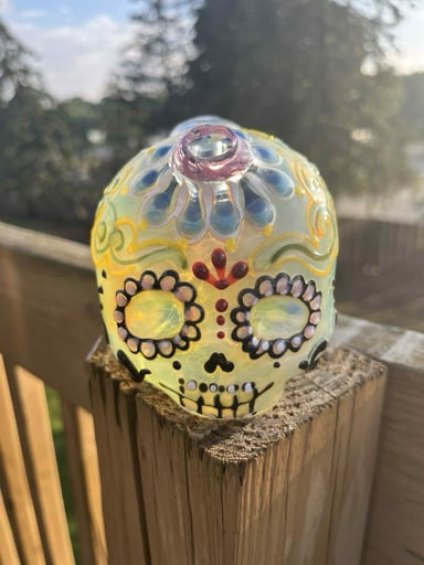 Preview pic of Sugar Skull Rig Solfire Glass