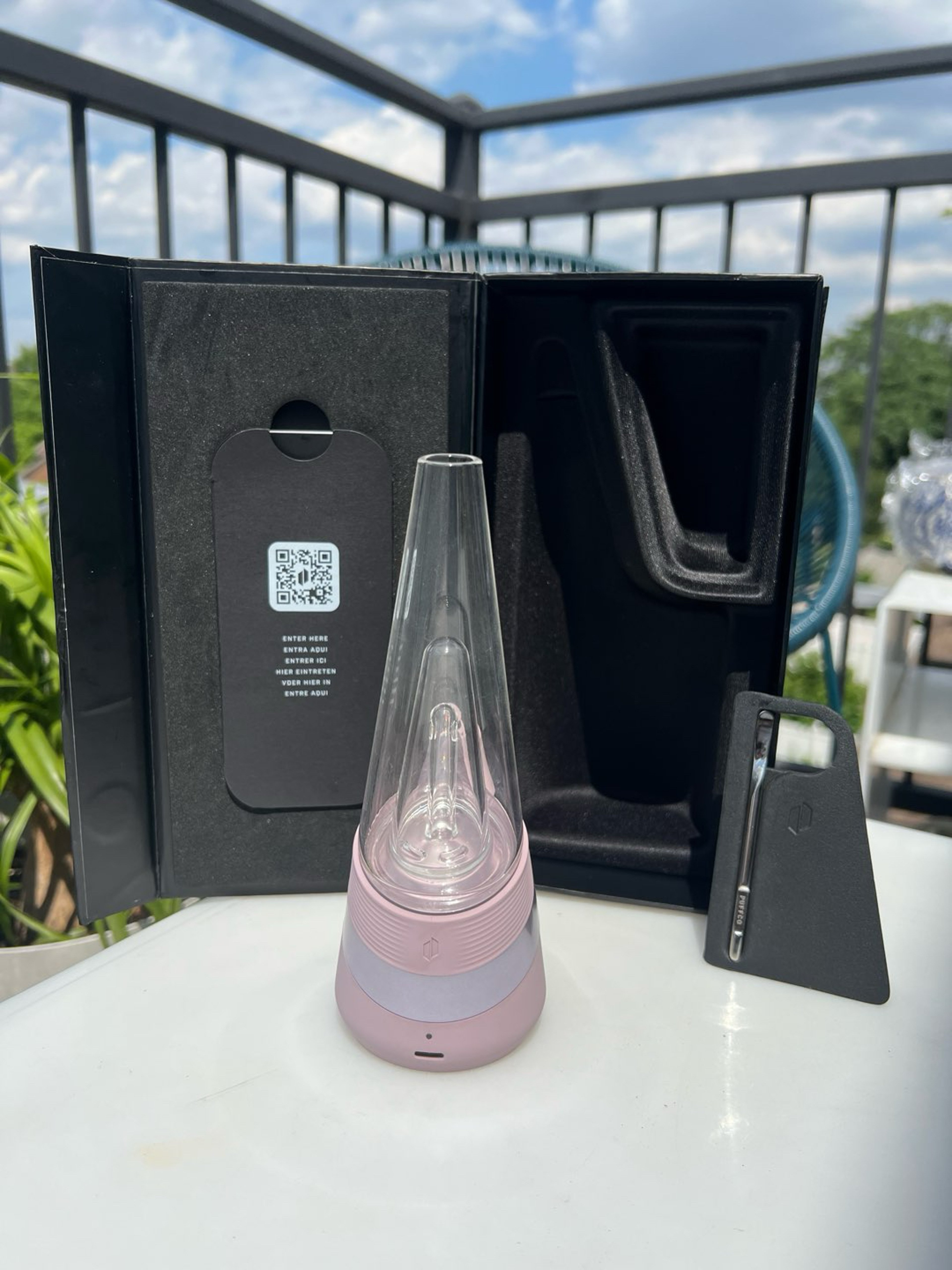 Preview pic of Puffco Peak V2 in Pink