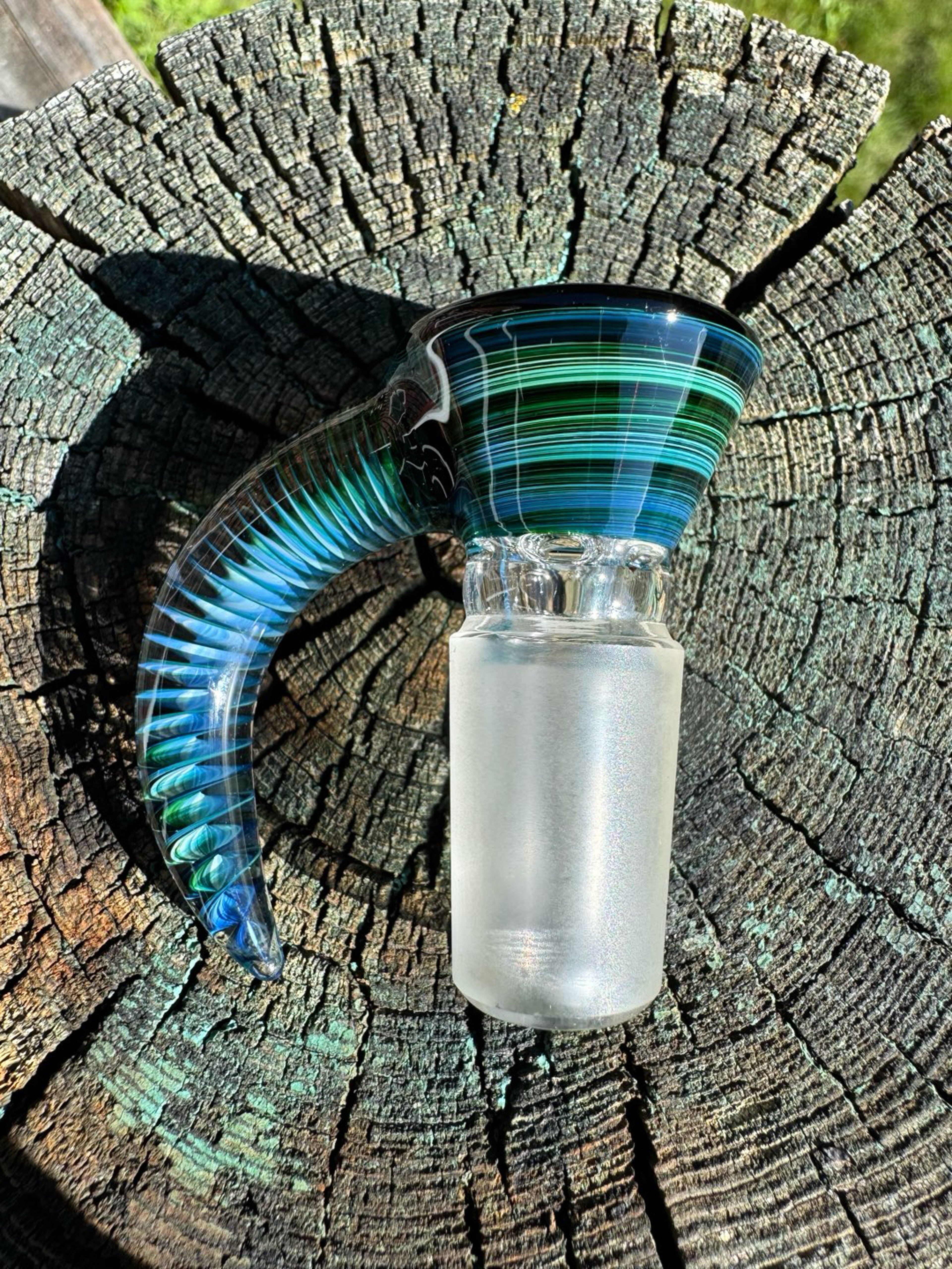 Preview pic of FA Sovereignty slide in green money