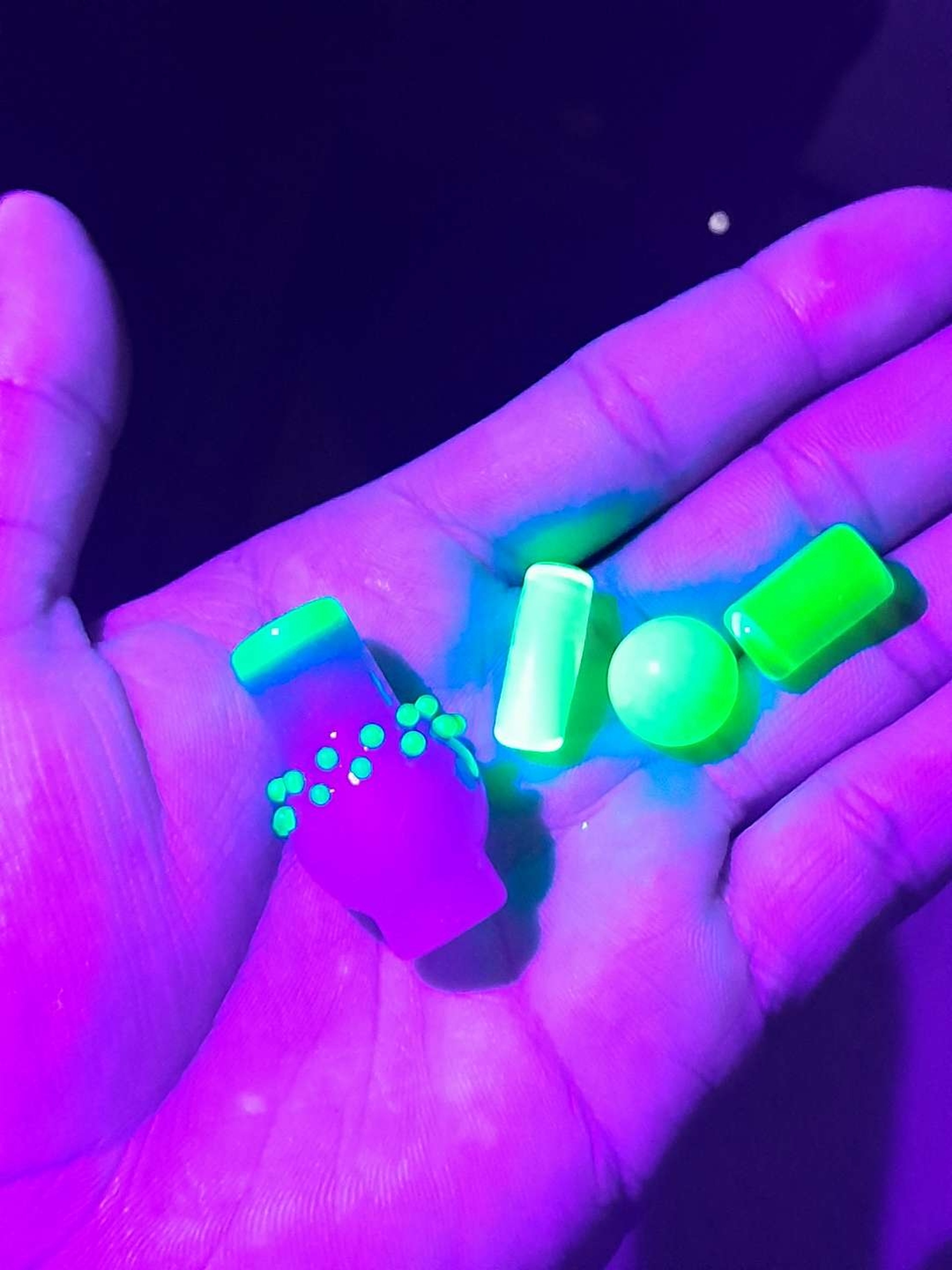 Preview pic of CFL UV slurper plug set