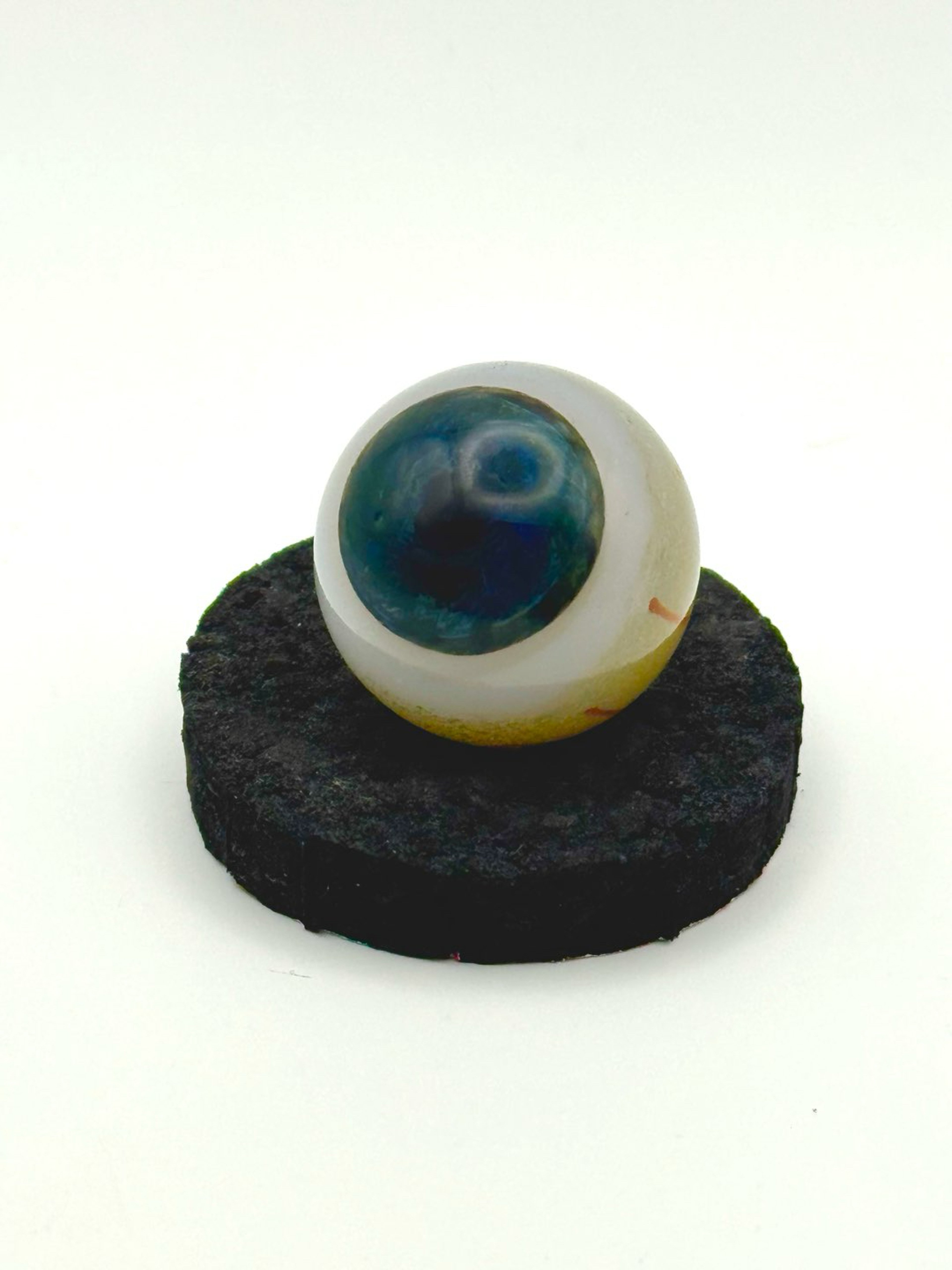 Preview pic of Eye marble reserve only $1