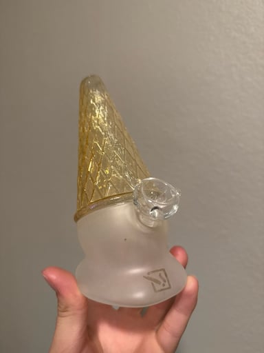 Preview pic of Melting Ice Cream Bong