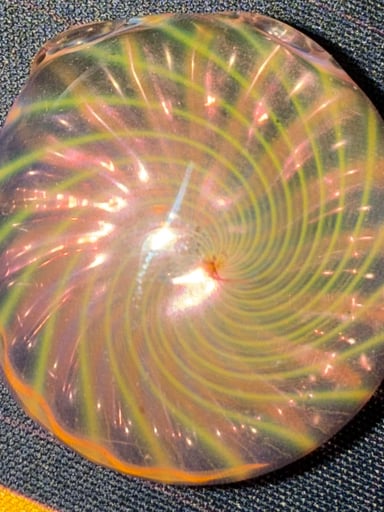 Preview pic of Fume Pendant