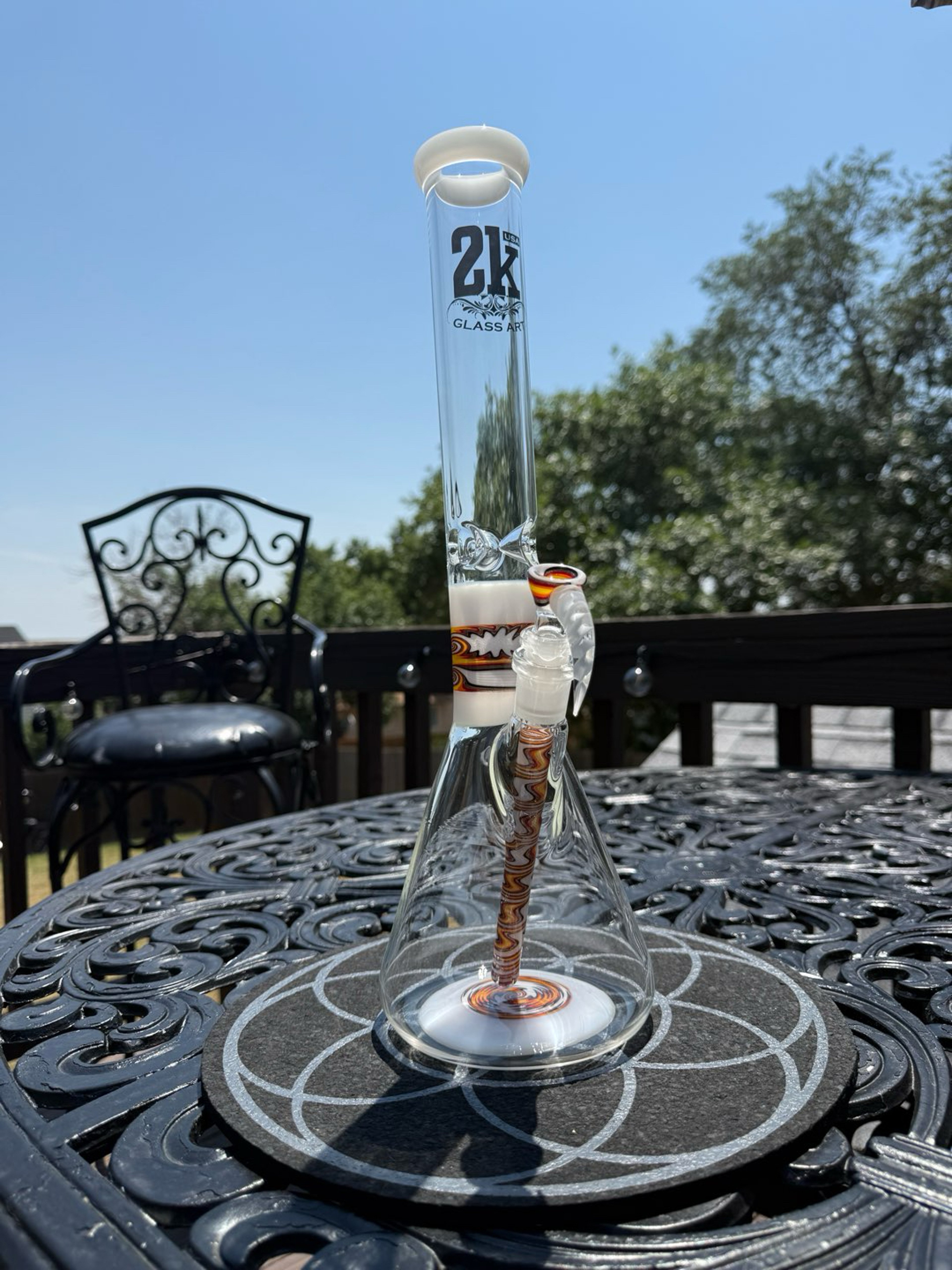 Preview pic of Beaker Bong by 2k Glass Art