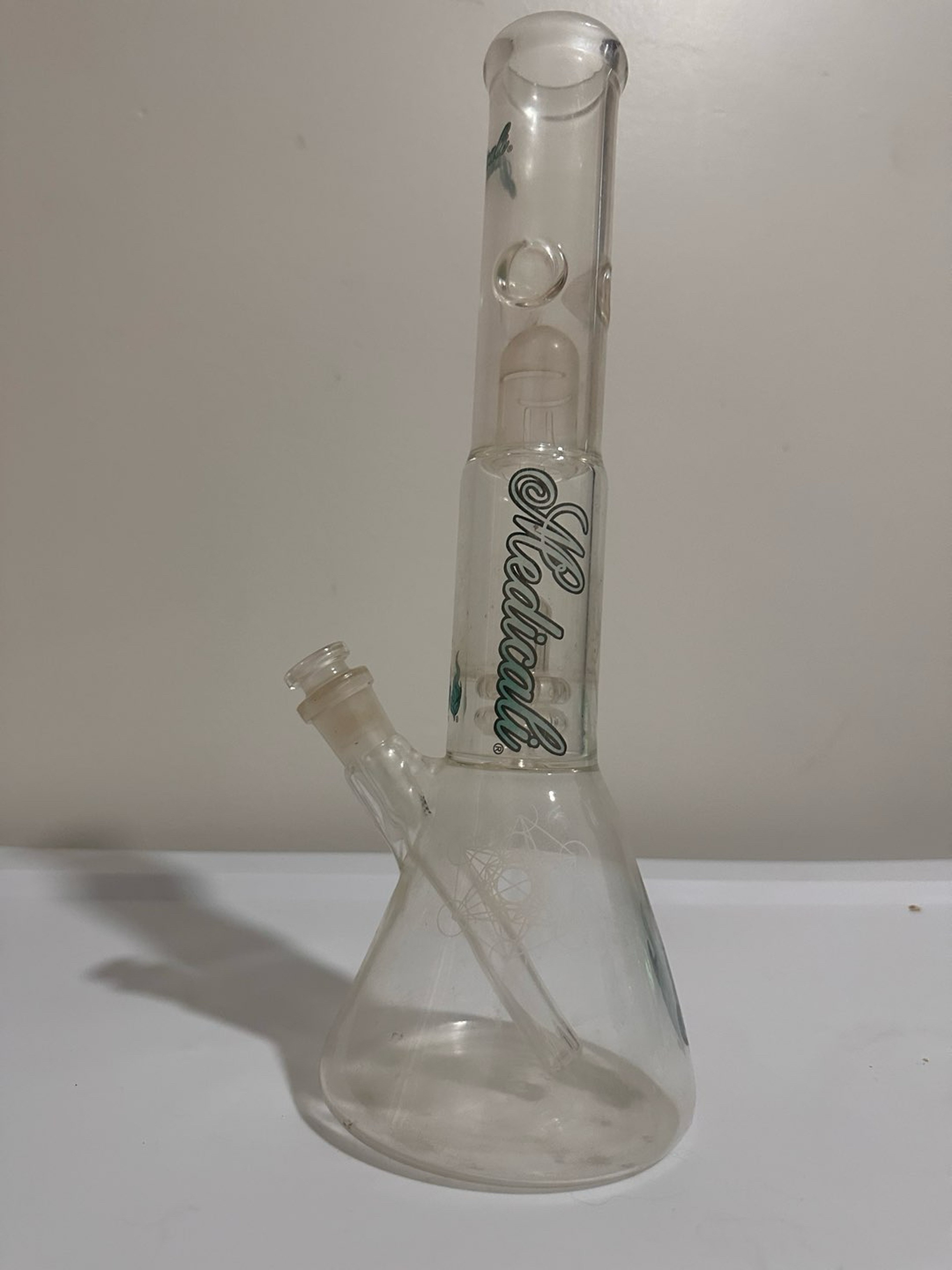 Preview pic of 14” Medicali Showerhead Beaker – Babied Daily Driver