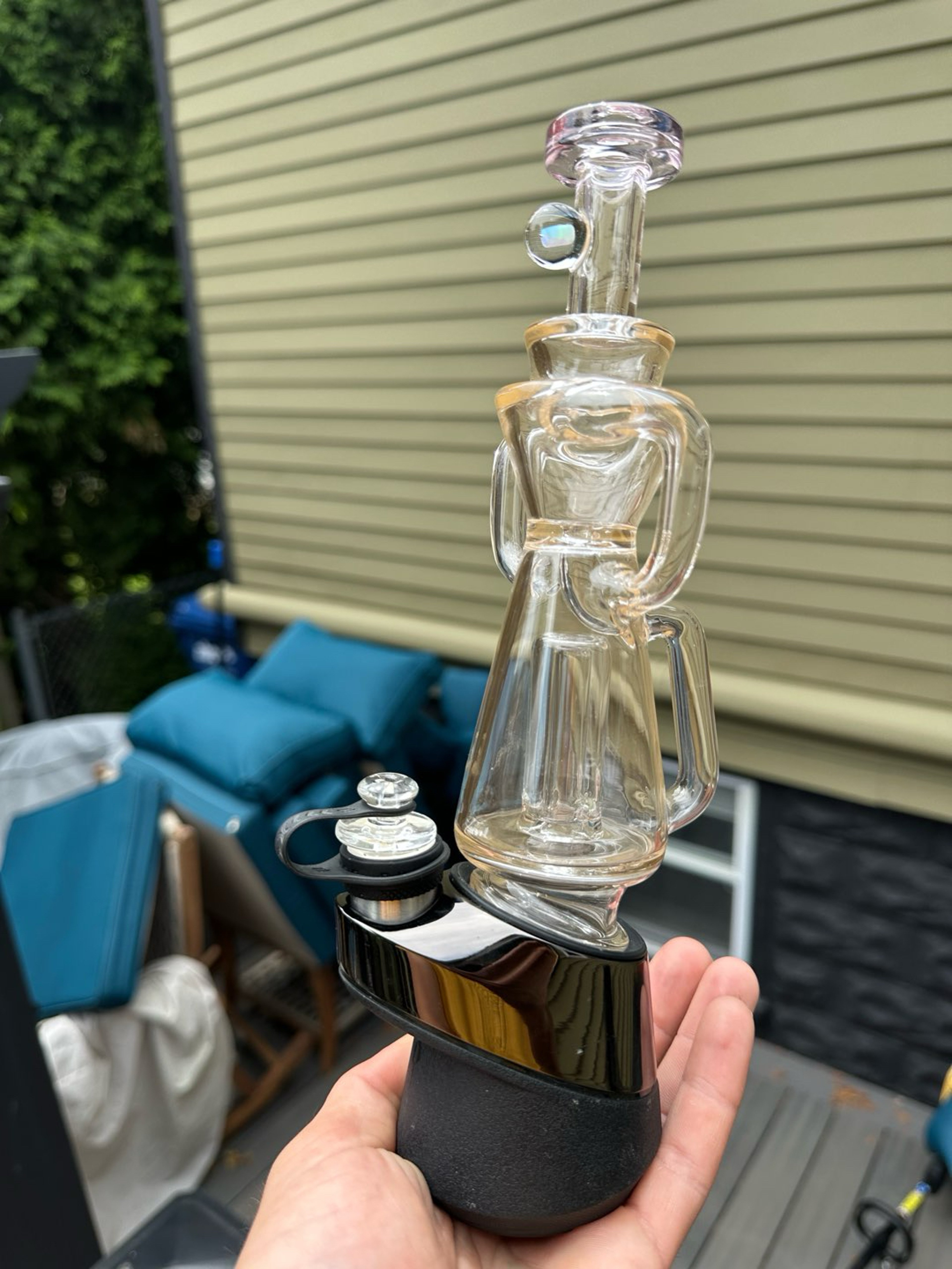 Preview pic of CFL Puffco recycler
