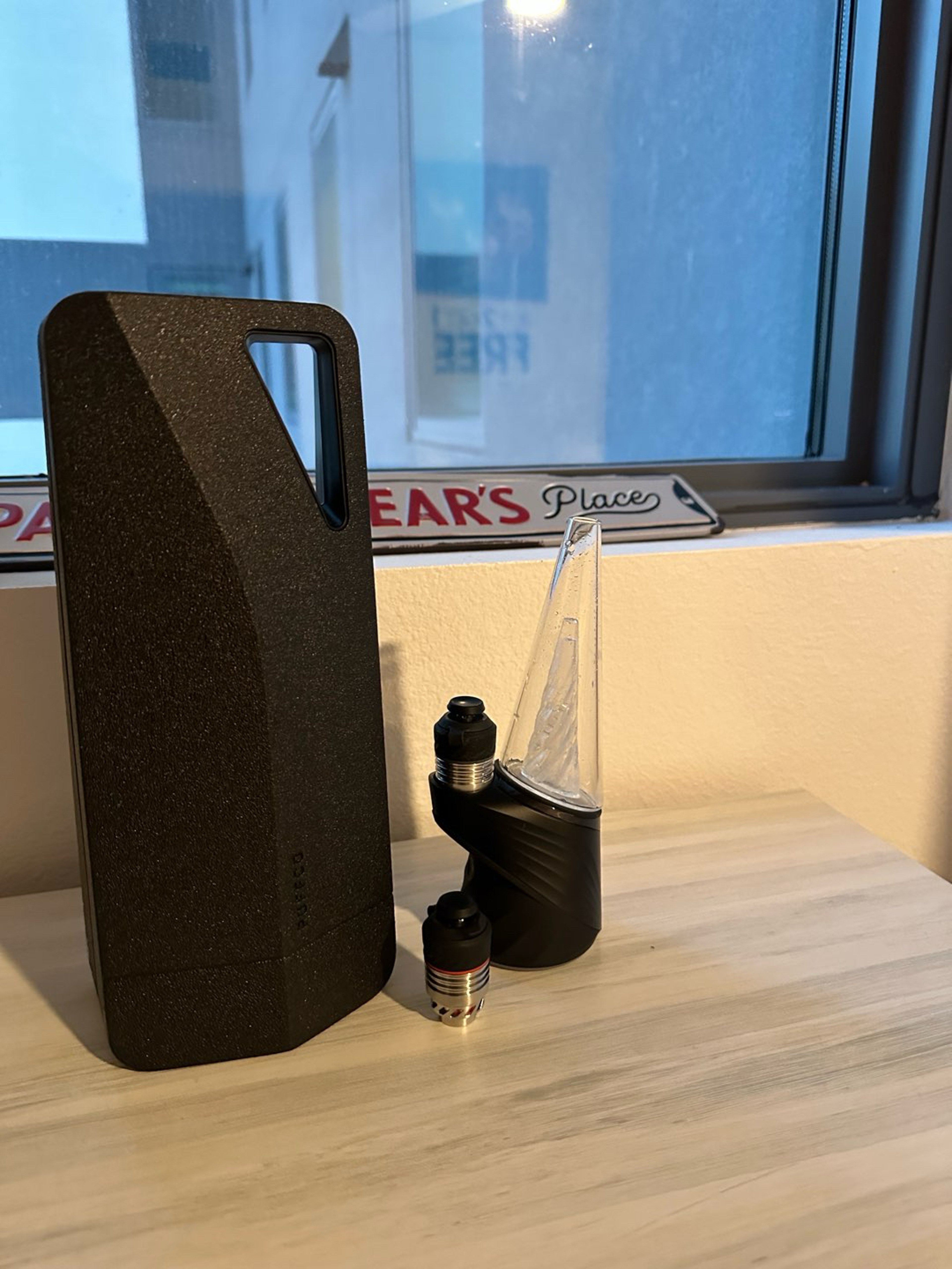 Preview pic of BRAND NEW PUFFCO PEAK PRO + EXTRA CHAMBER