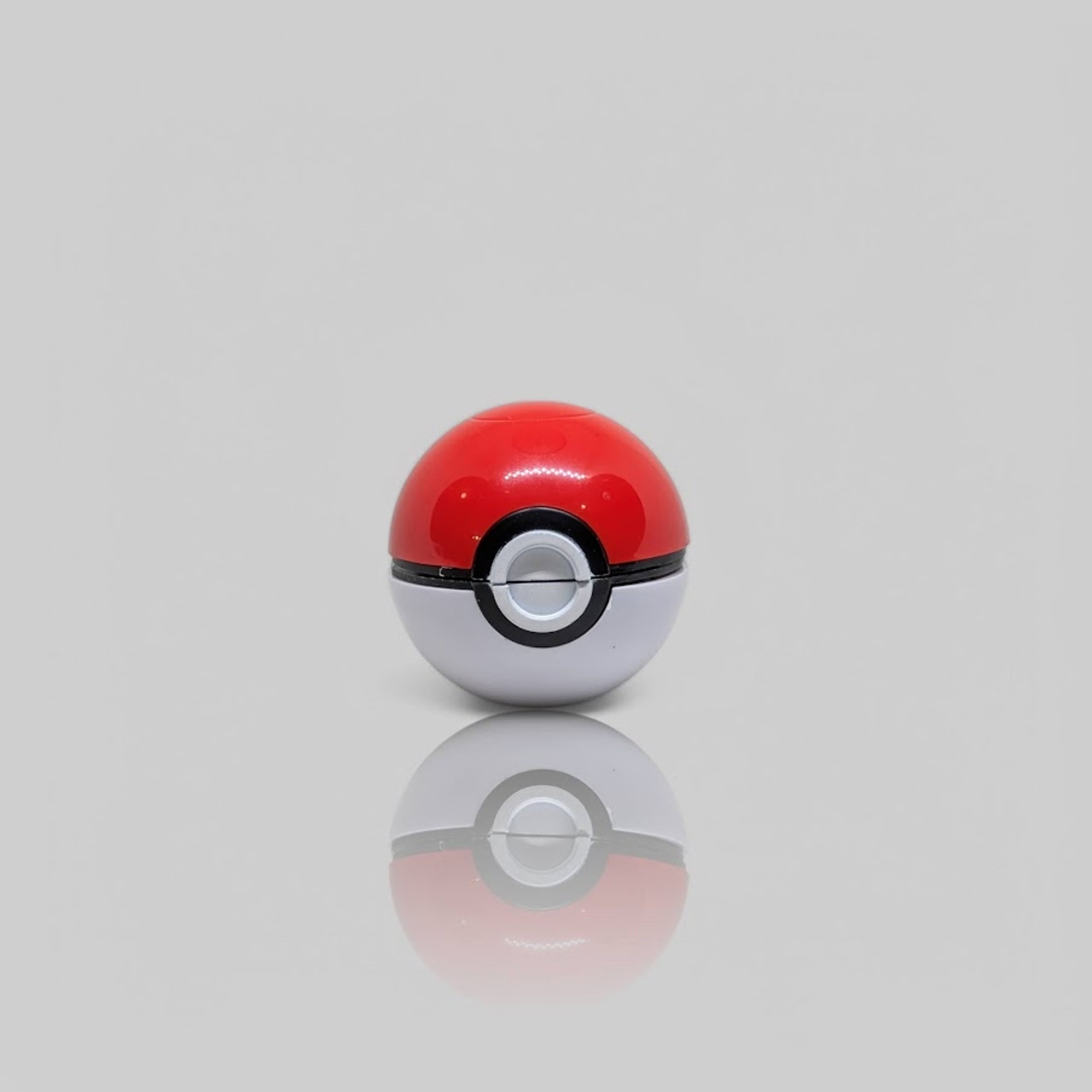 Preview pic of 50mm Poke Ball Metal & Ceramic Grinder