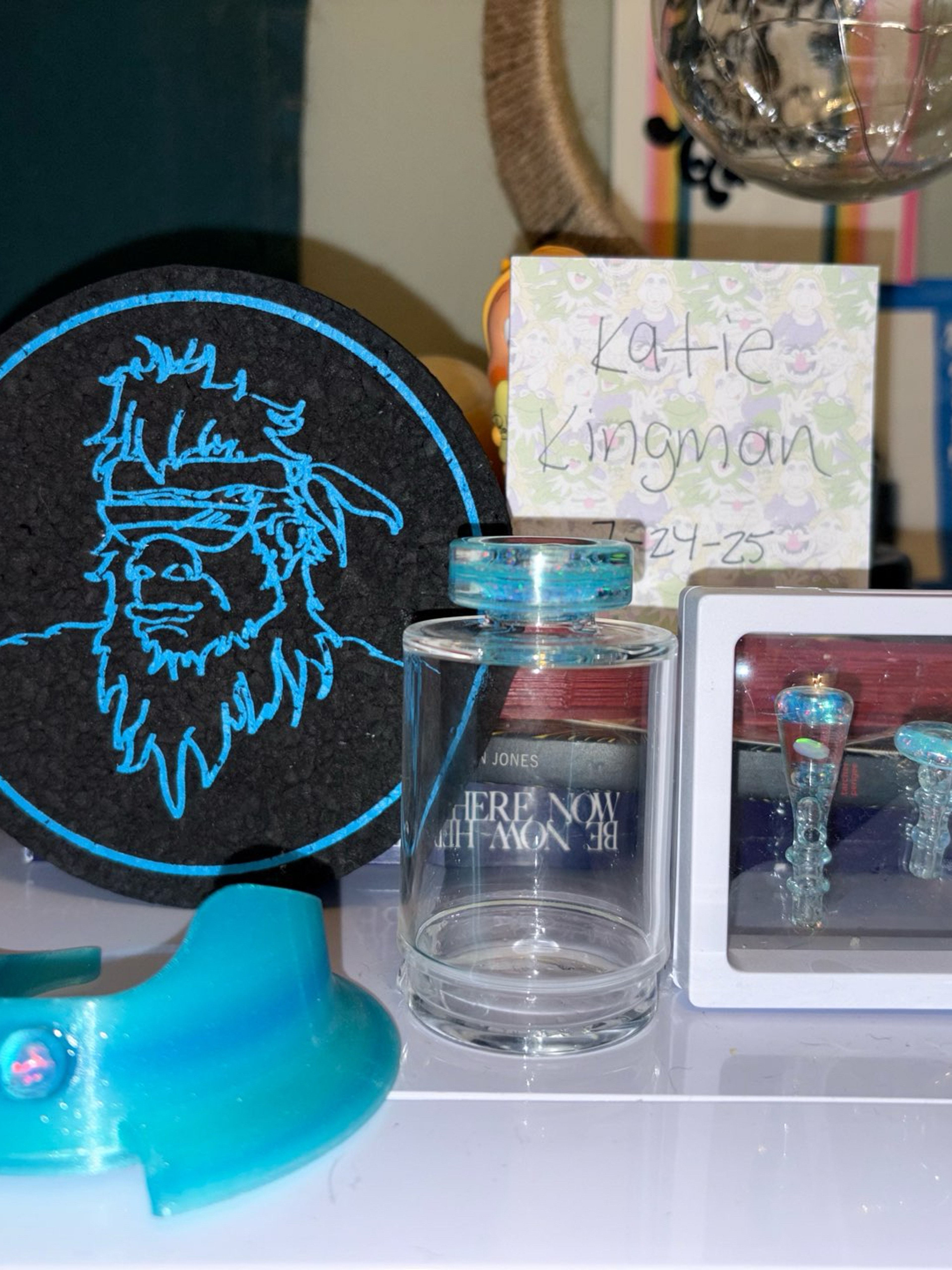 Preview pic of Dry Puffco Peak Spider Glass in Meta with accessories