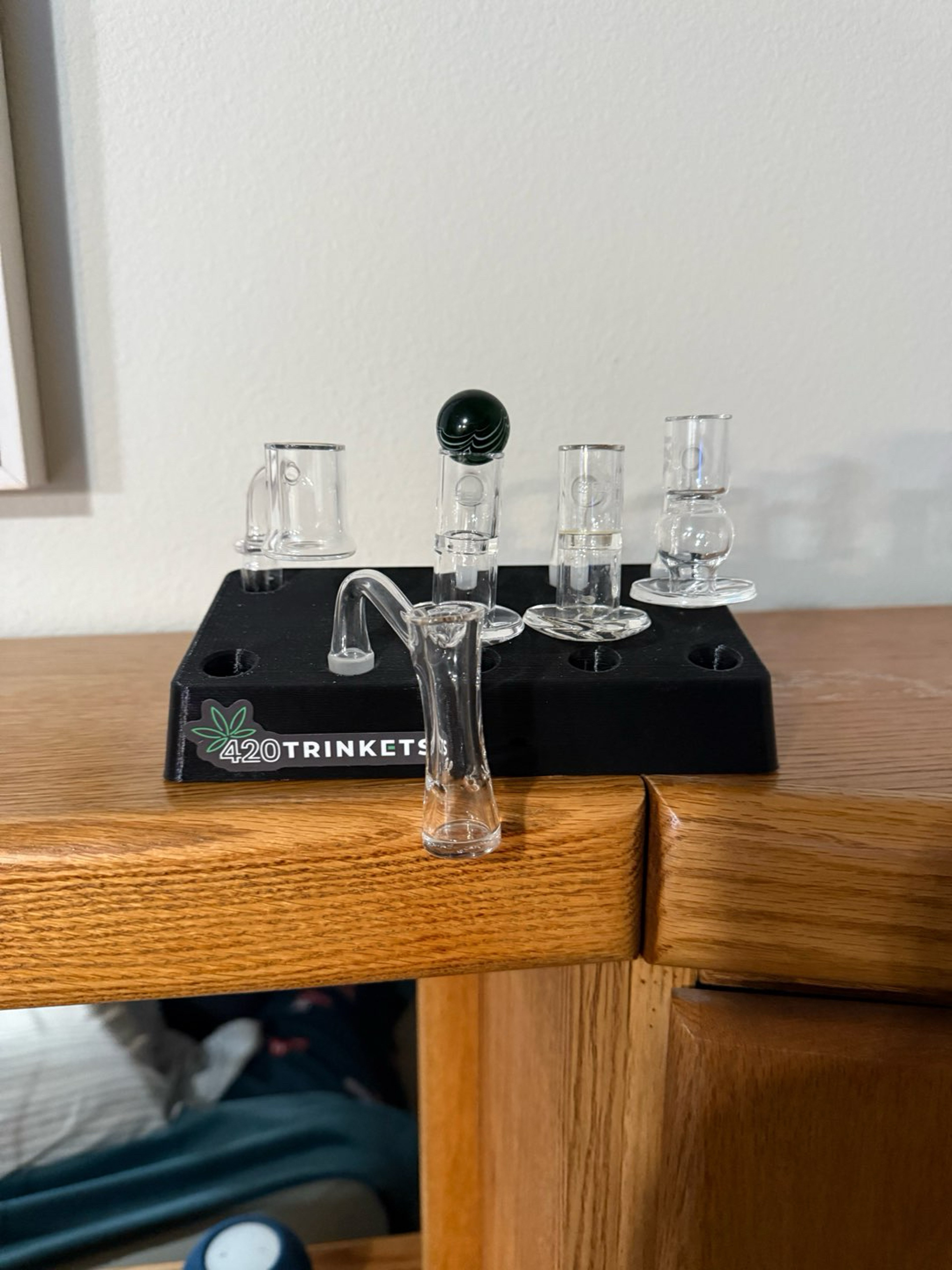 Slurped Bundle W/ Stand image 0
