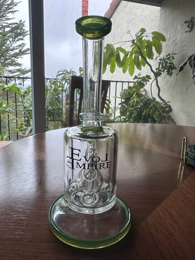 Preview pic of Evol Empire Glass Rig