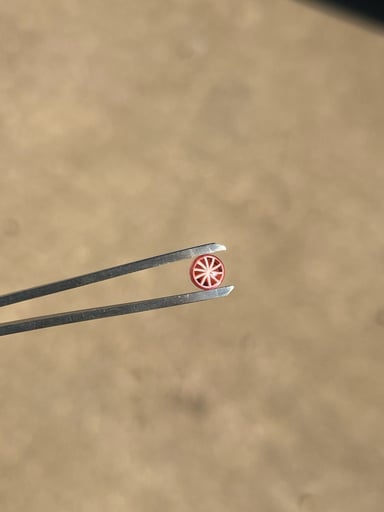 Preview pic of Lyons Pearl - Red