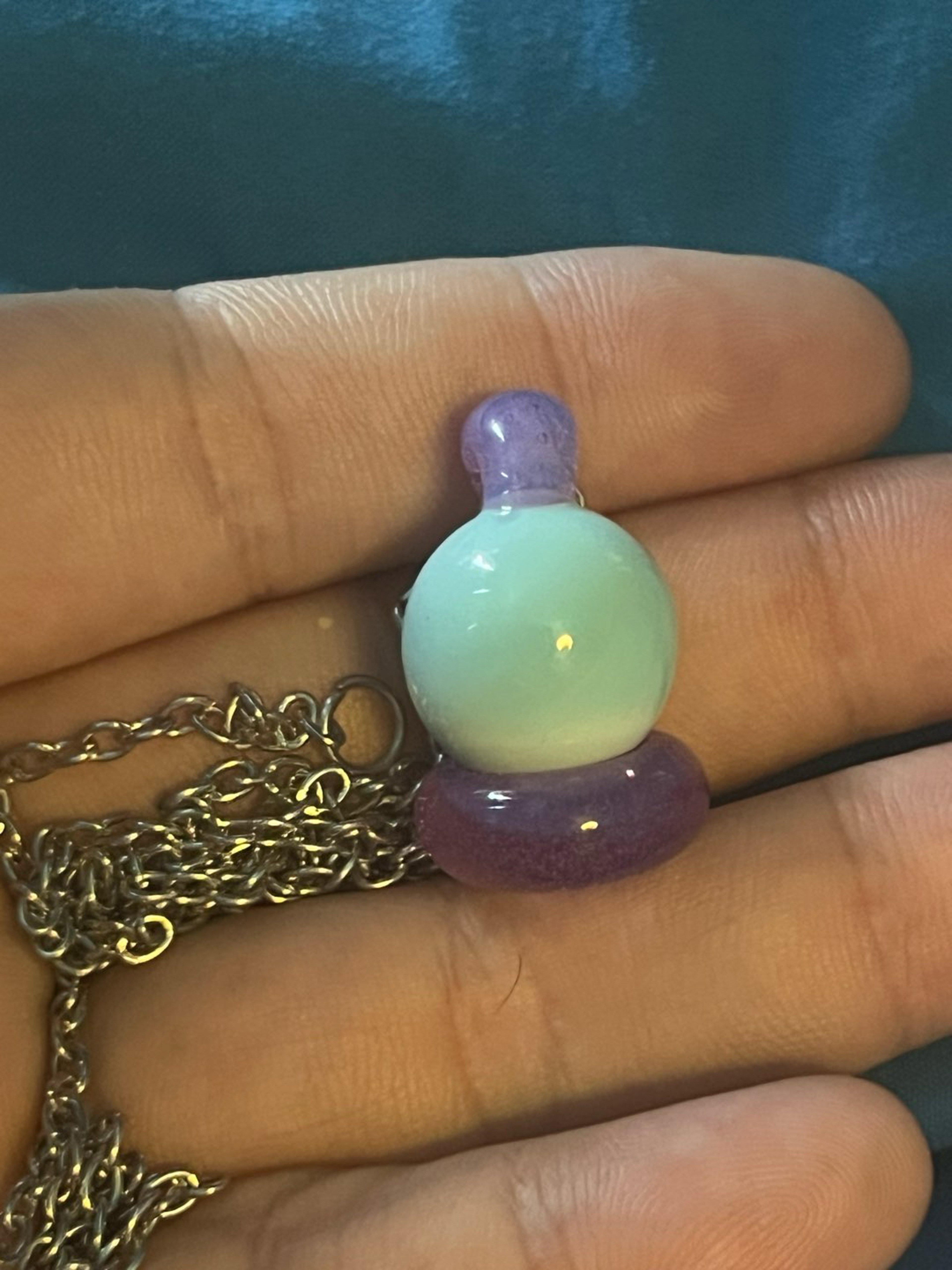 Preview pic of Crystal ball pendant