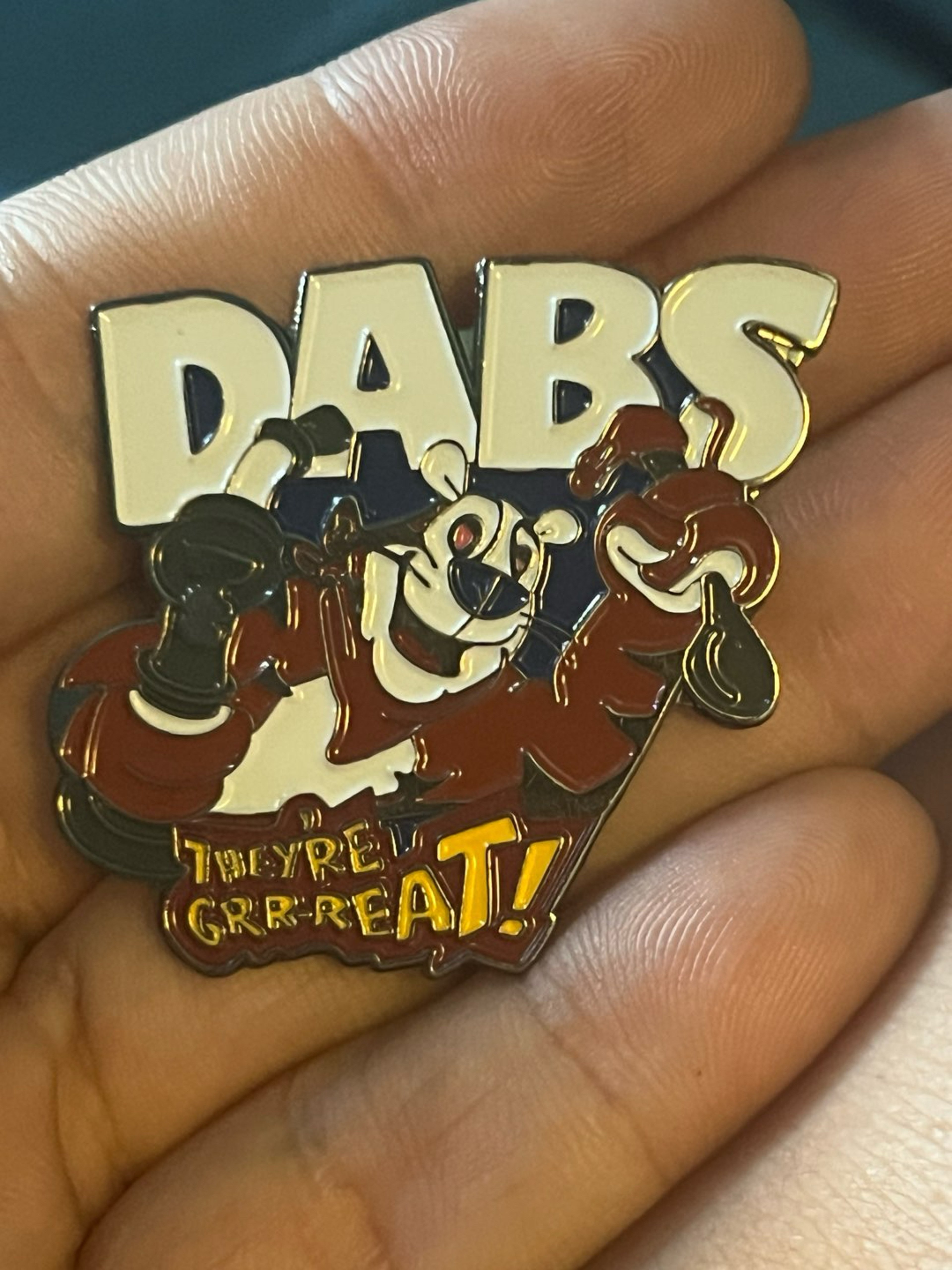 Preview pic of Tony the Tiger Dabs pin