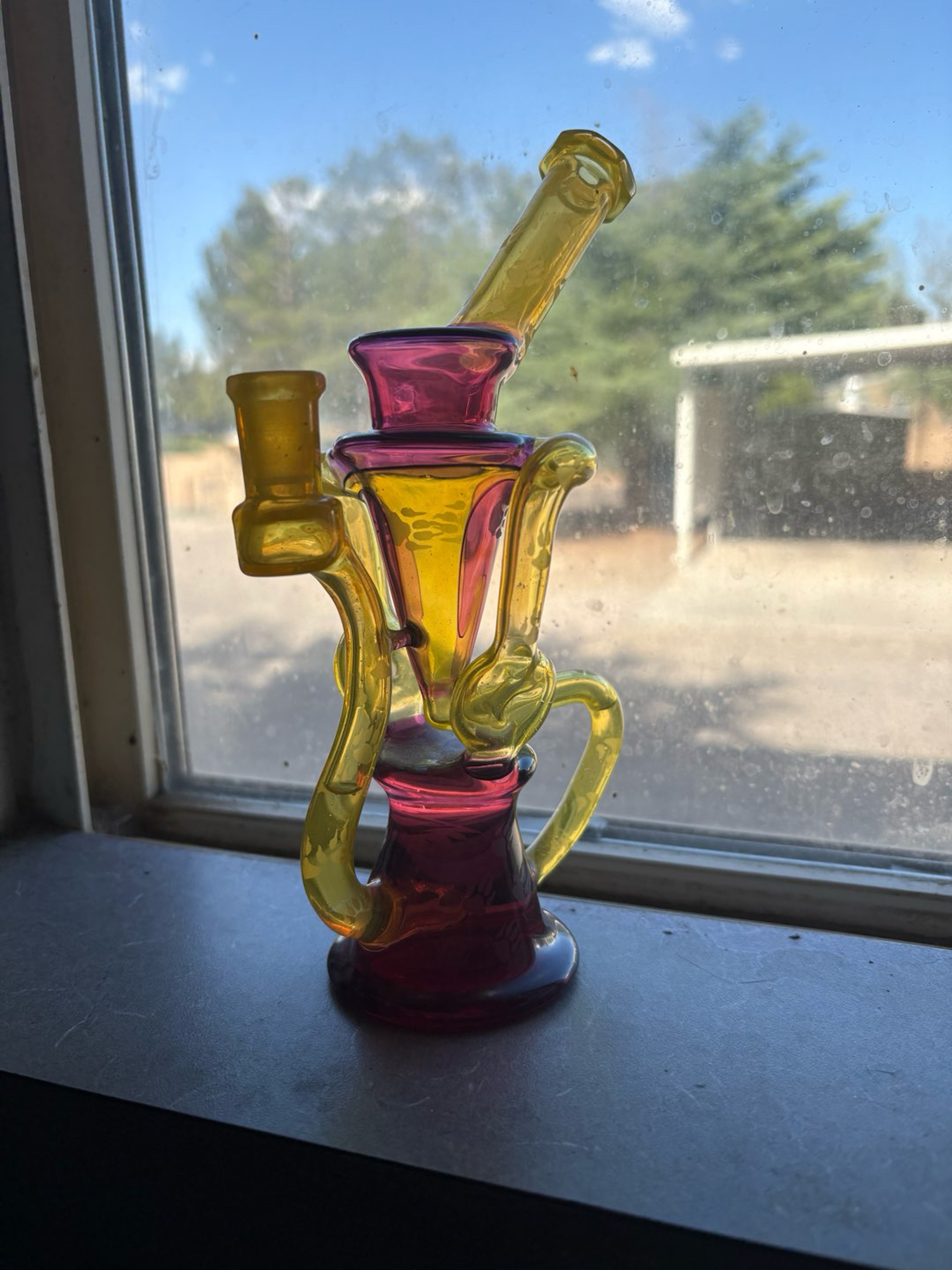 Preview pic of Wolfe glass donut recycler