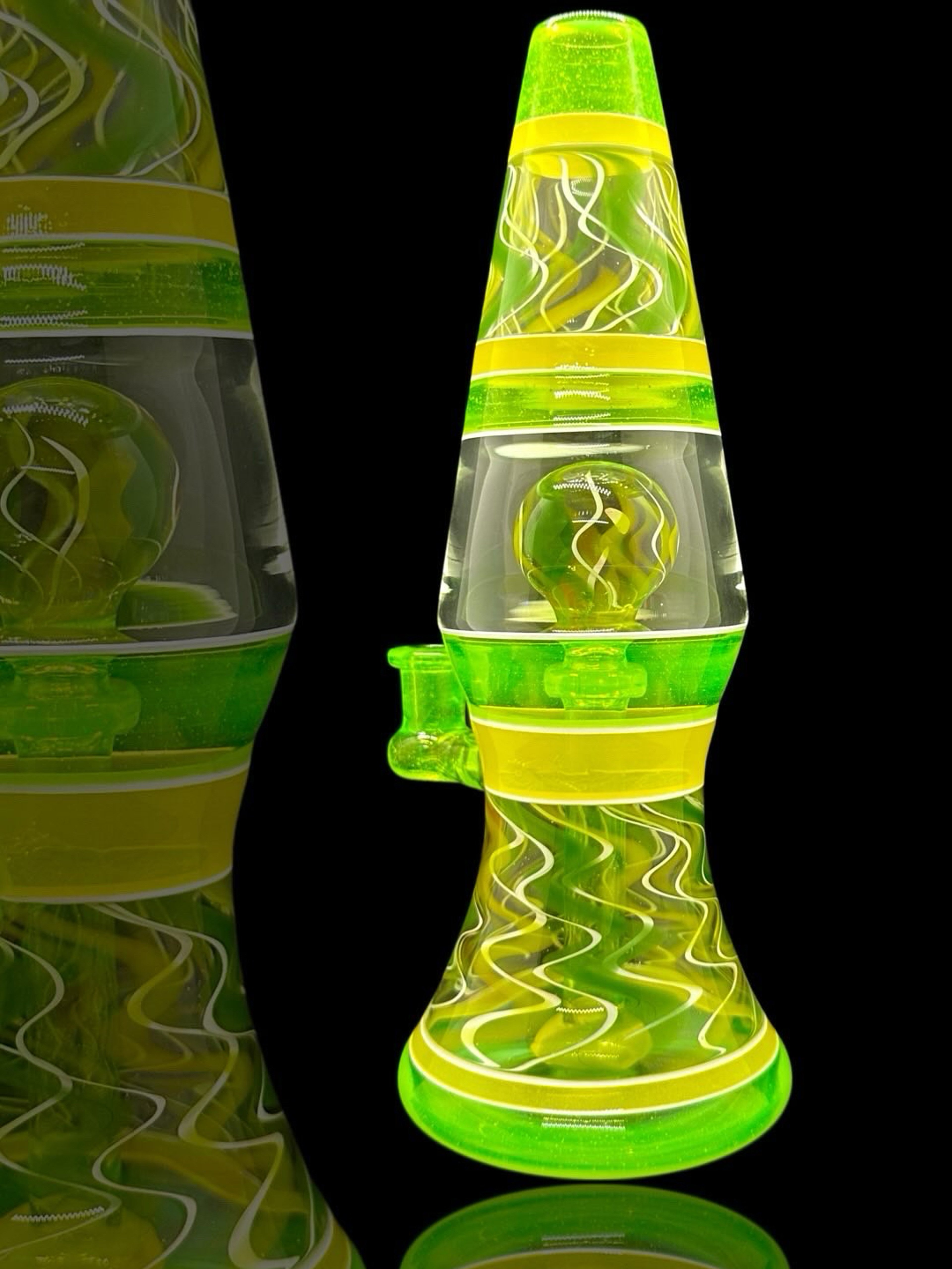 Preview pic of YG Glass Works Lamp