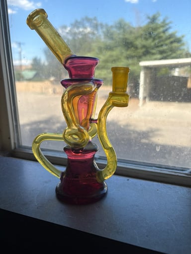 Preview pic of Wolfe glass donut recycler