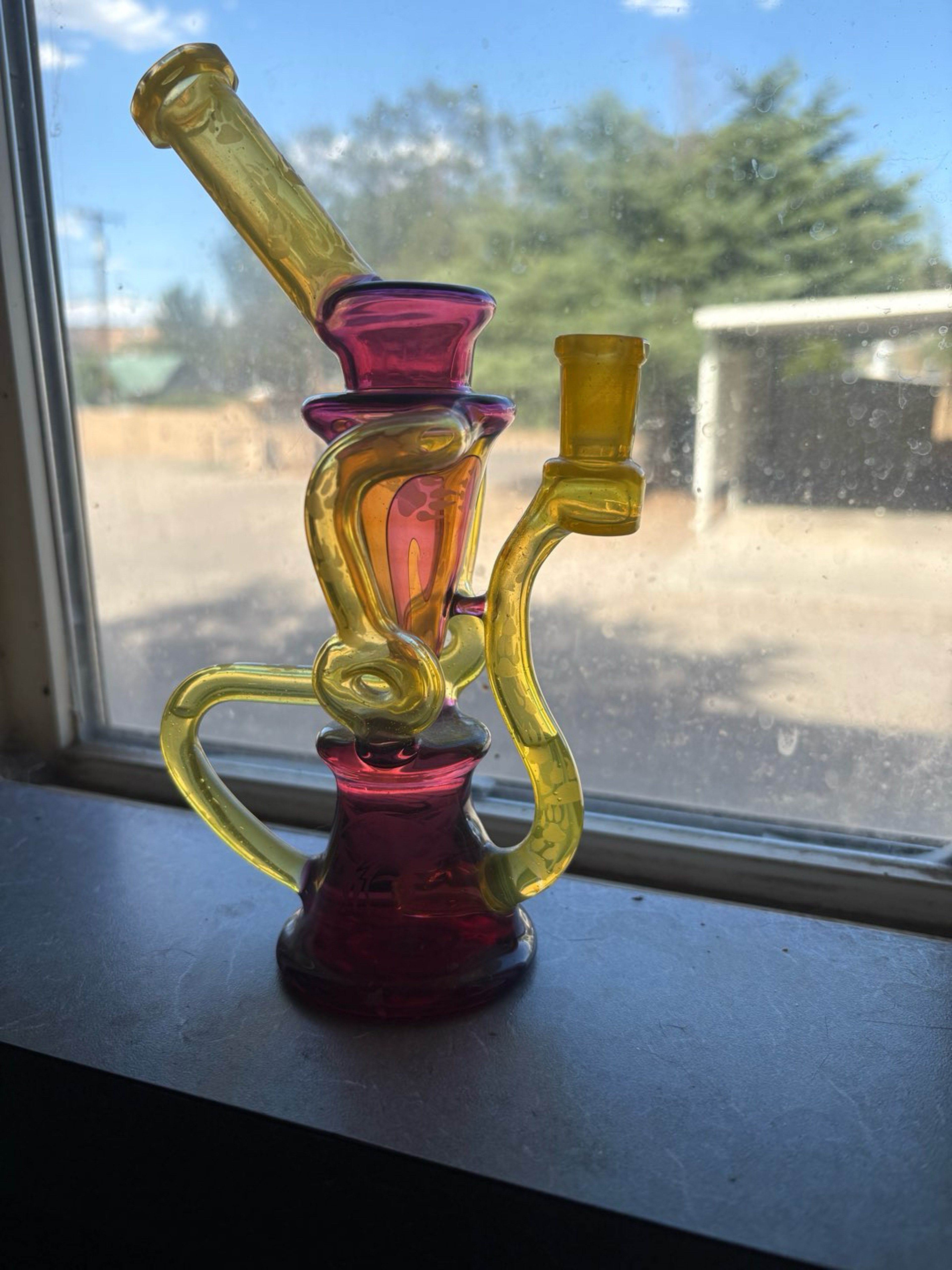 Preview pic of Wolfe glass donut recycler