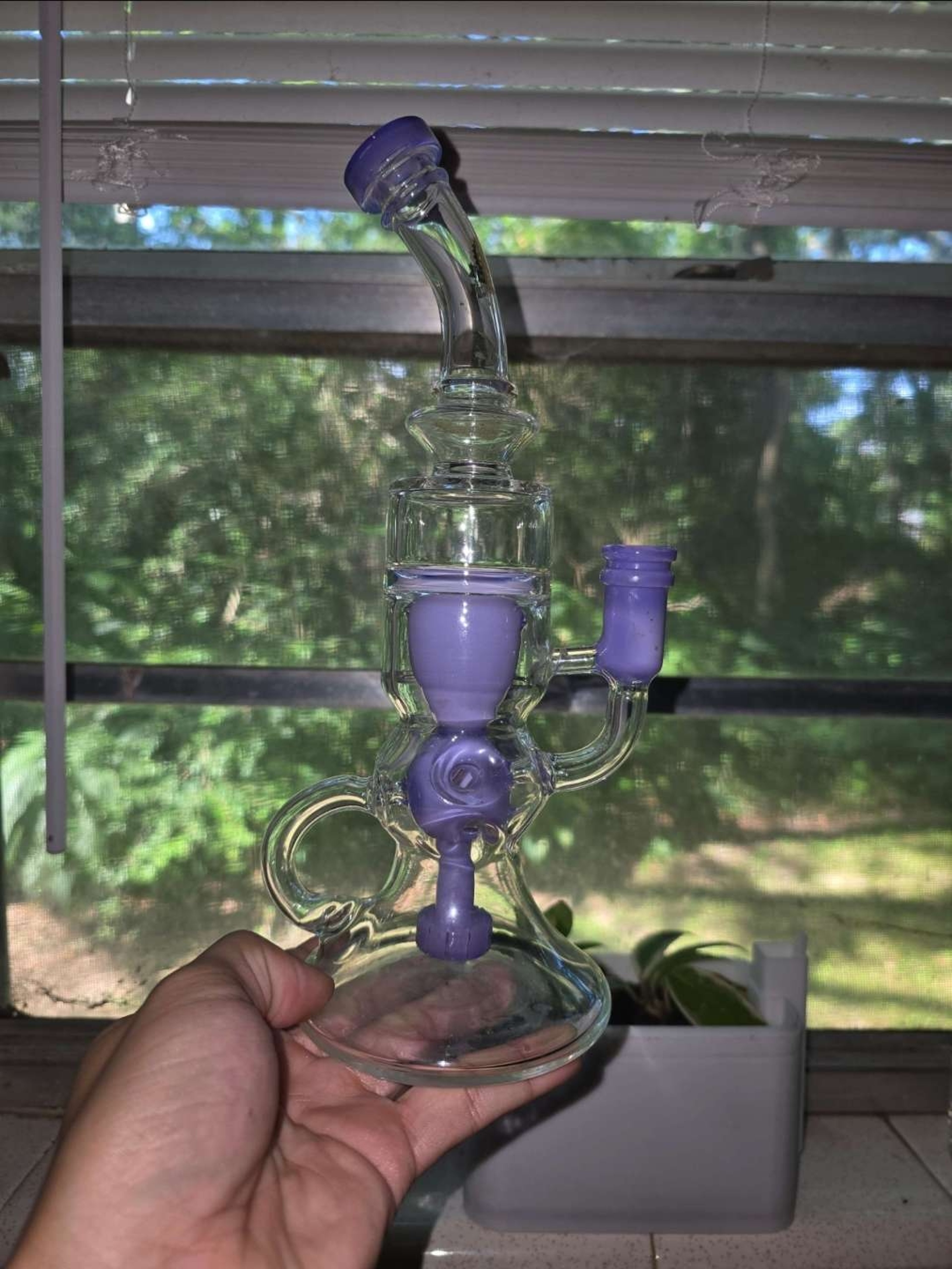 Preview pic of Illuminati Glass Rig