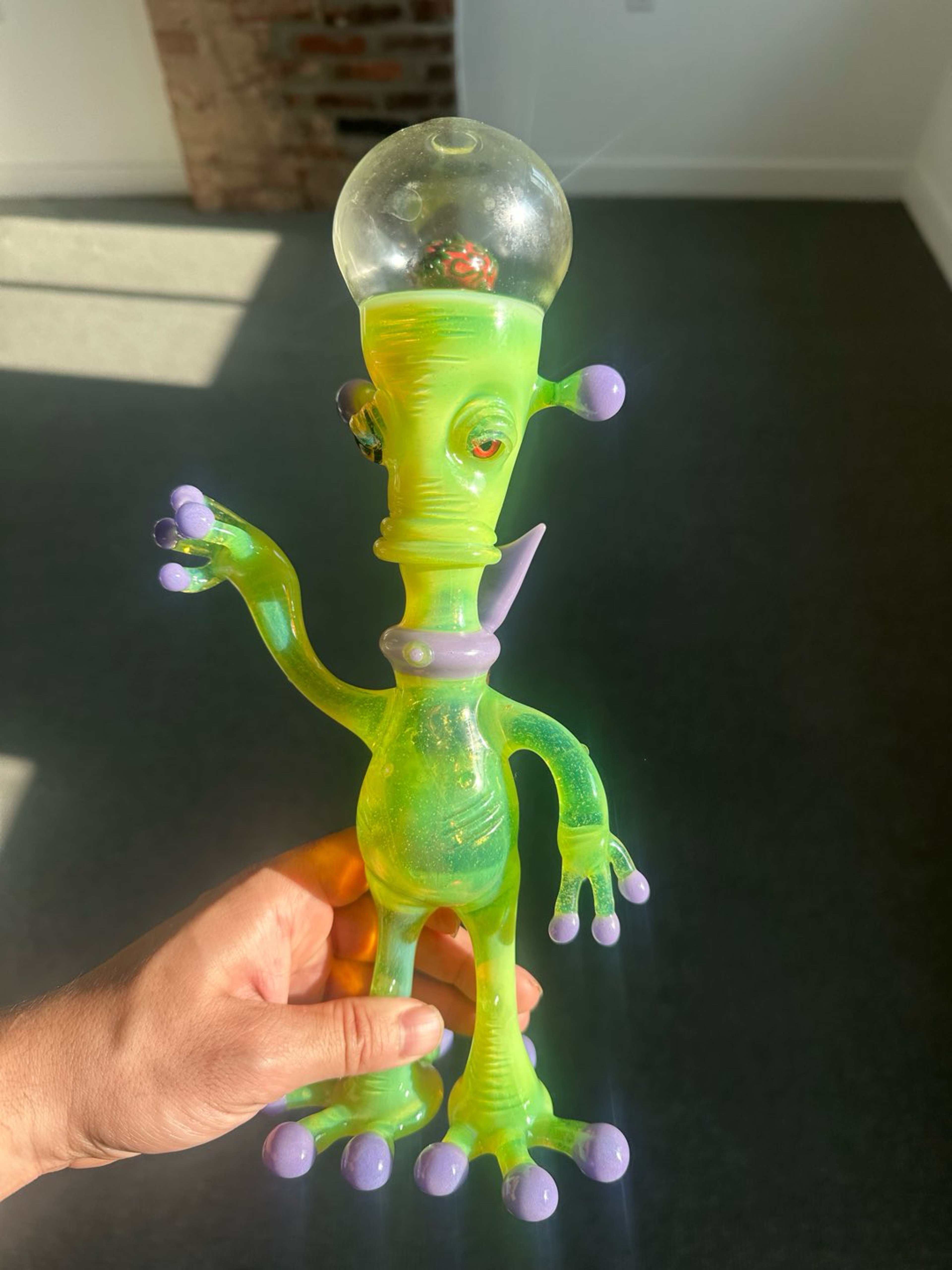 Preview pic of Joe Peters full size alien