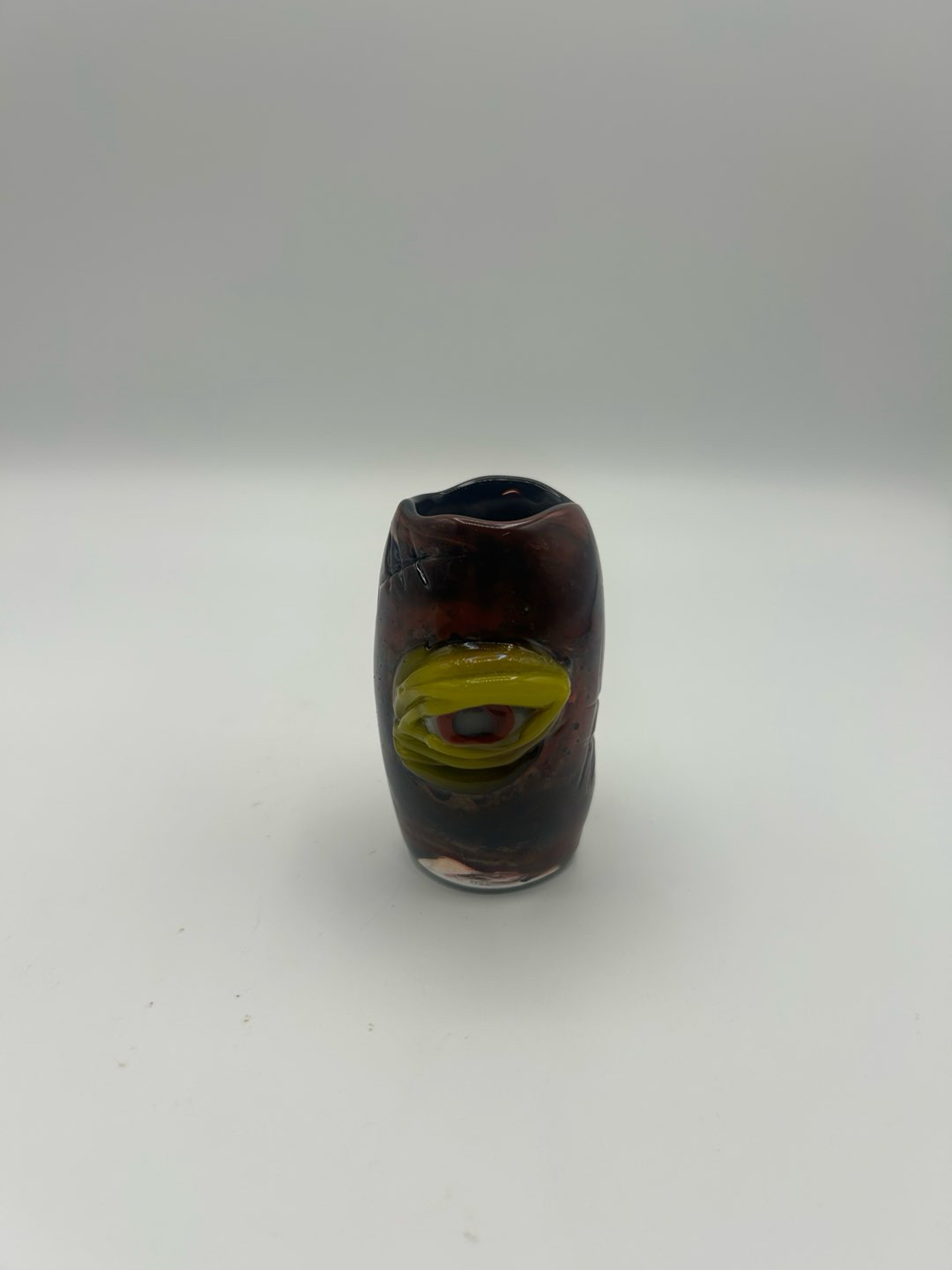 Preview pic of Sculpted shot glass