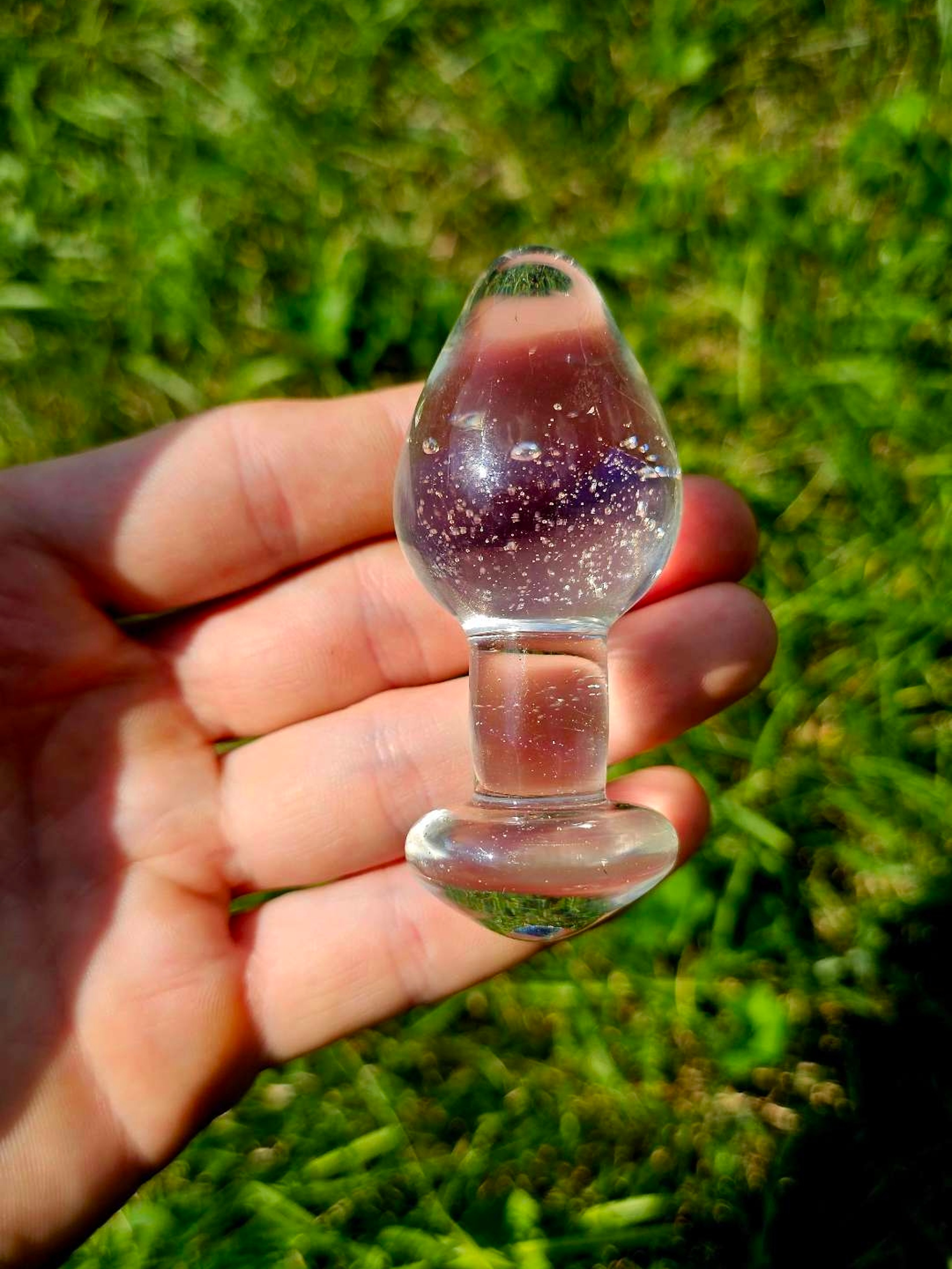 Preview pic of UV Buttplug w/opal