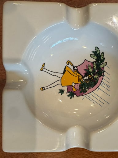 Preview pic of Slinger ash tray brand new sold out!