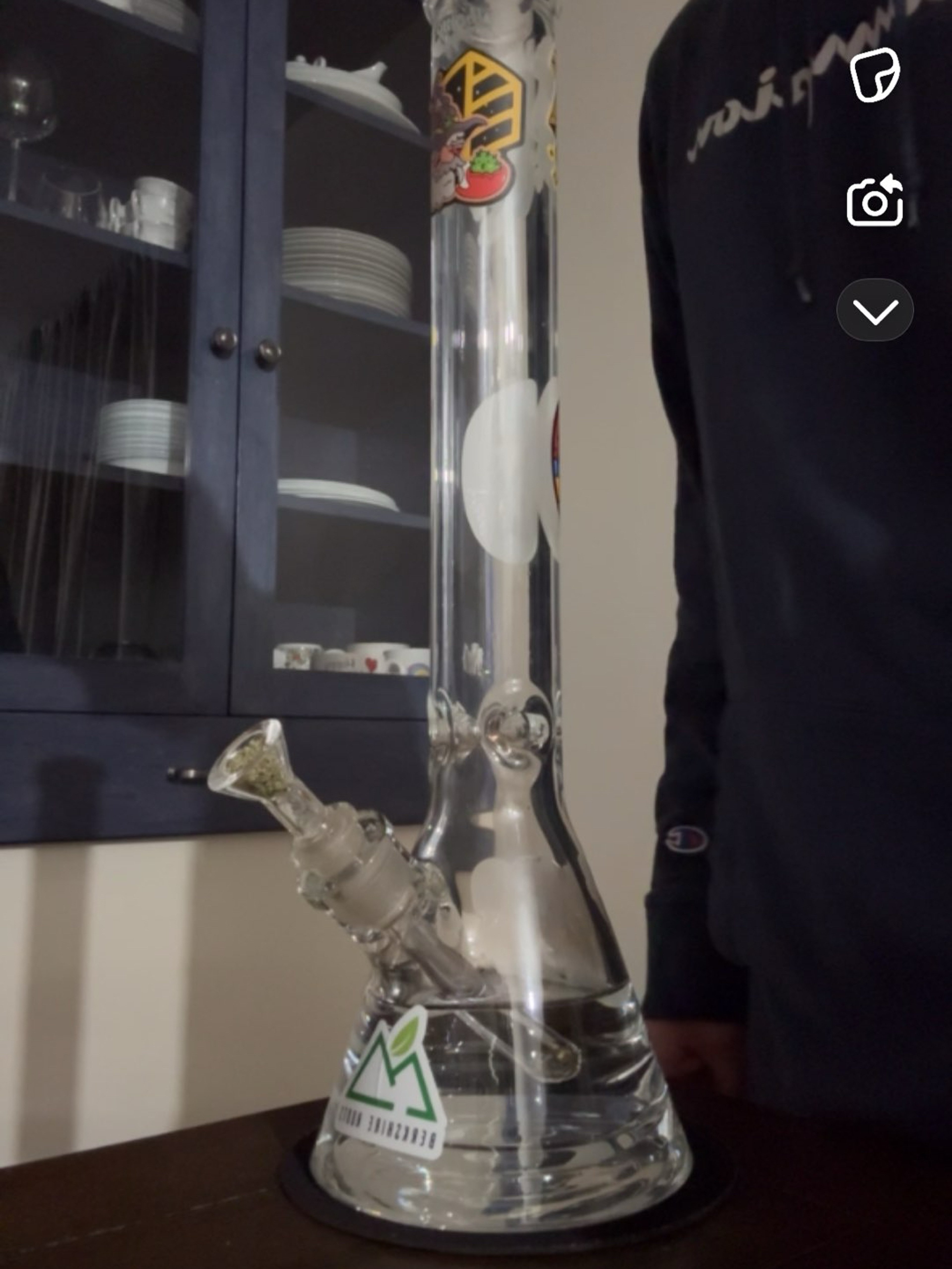 Preview pic of Whomp it 18 in Beaker bong