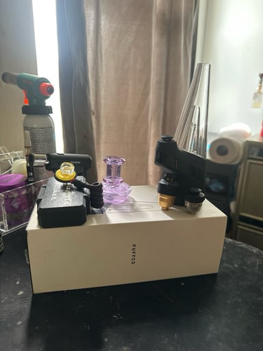 Preview pic of PUFFCO NEW PEAK WITH ACCESSORIES
