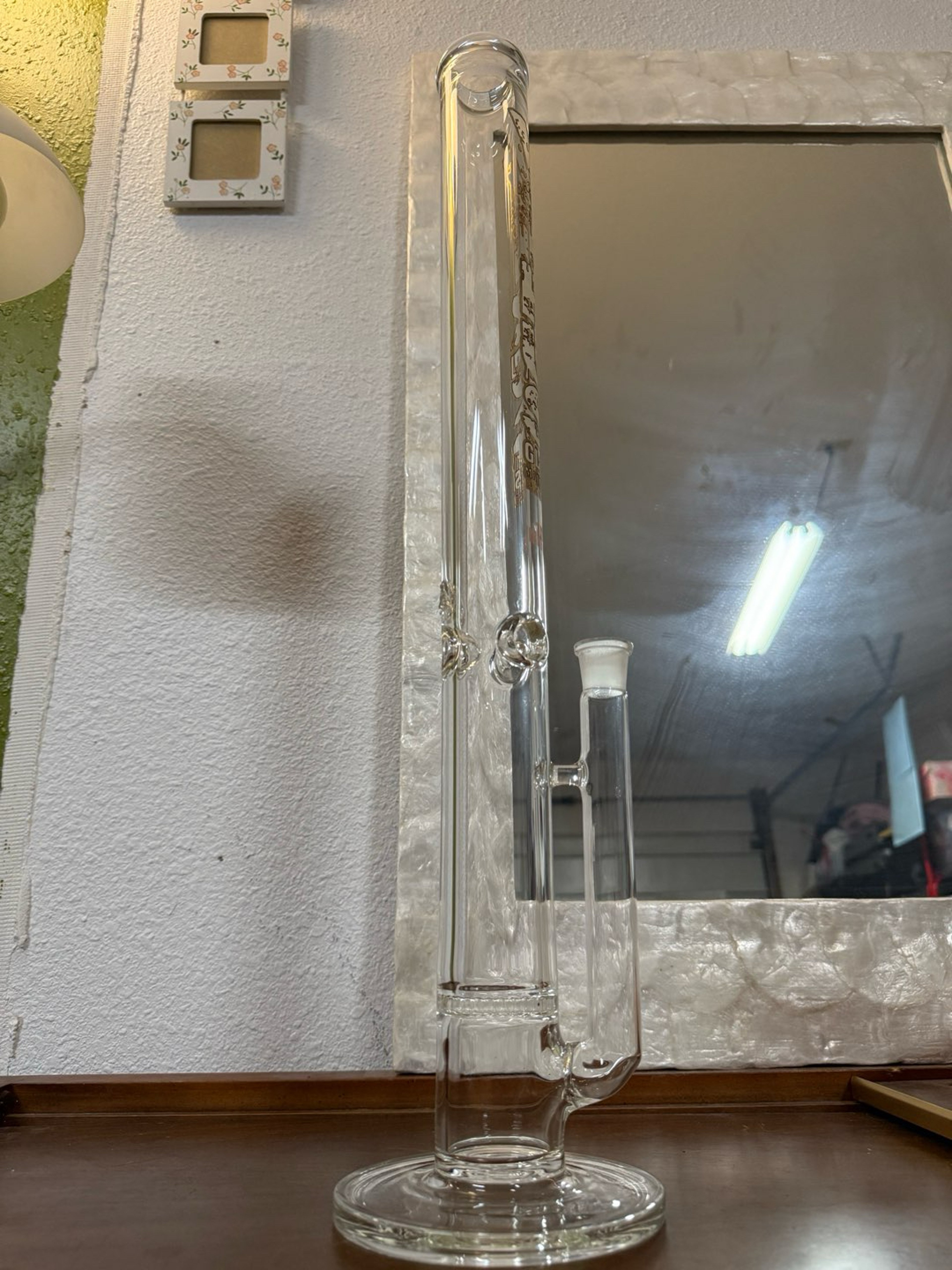 Preview pic of Virus glass screen perc