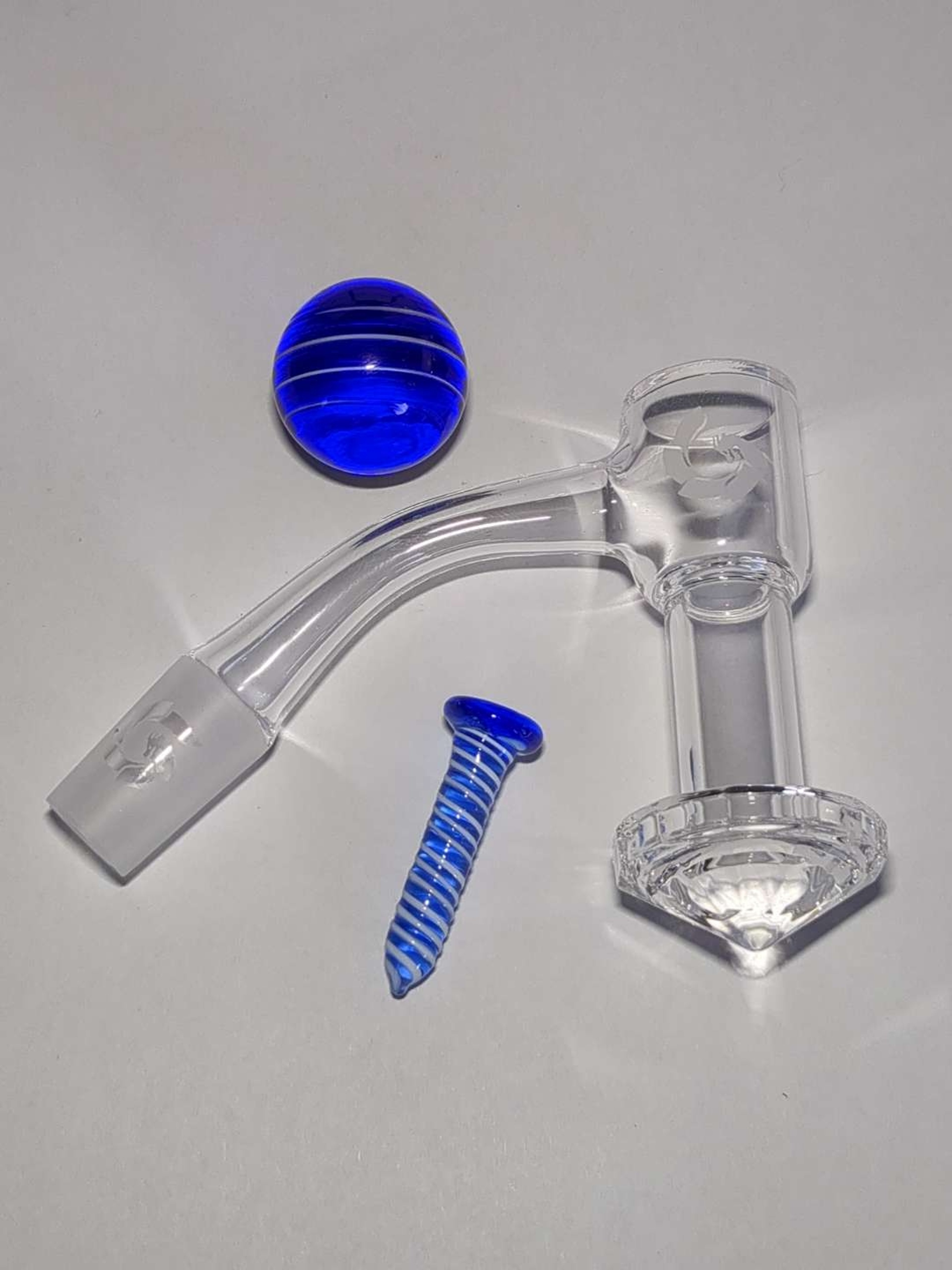 Preview pic of 14mm Glass House Faceted Terp Vacuum