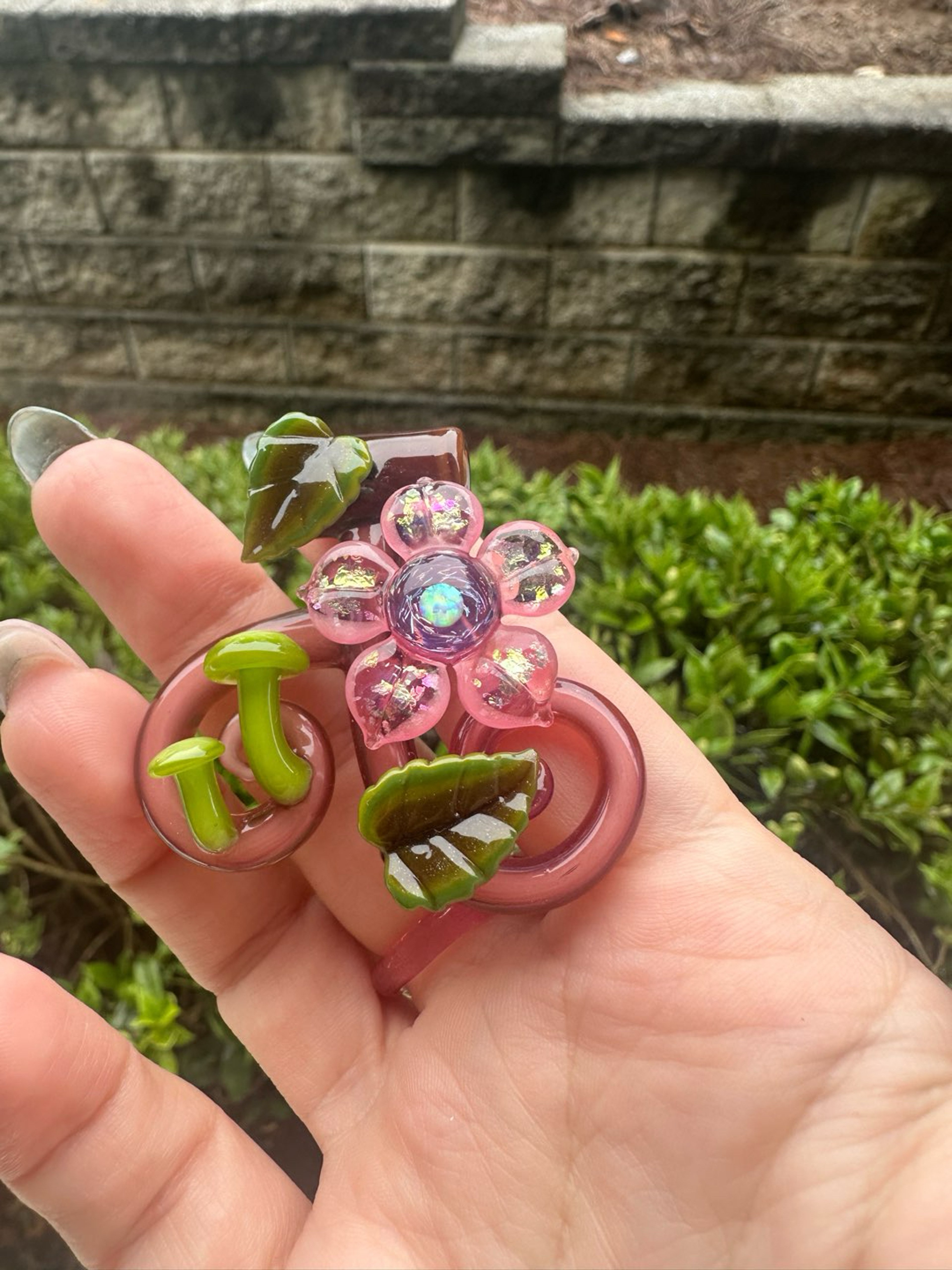 Preview pic of Mars pendant