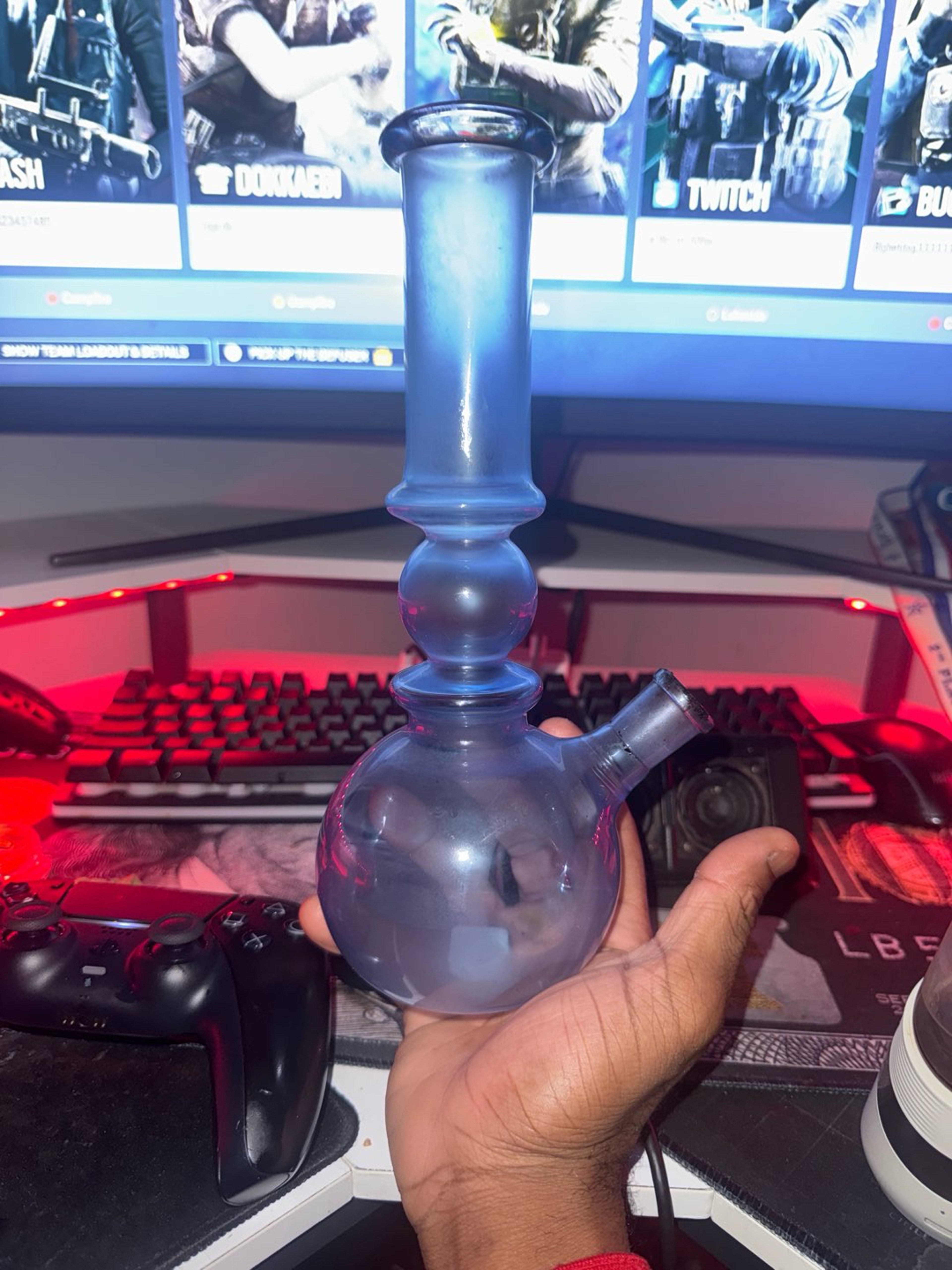 Bong image 0