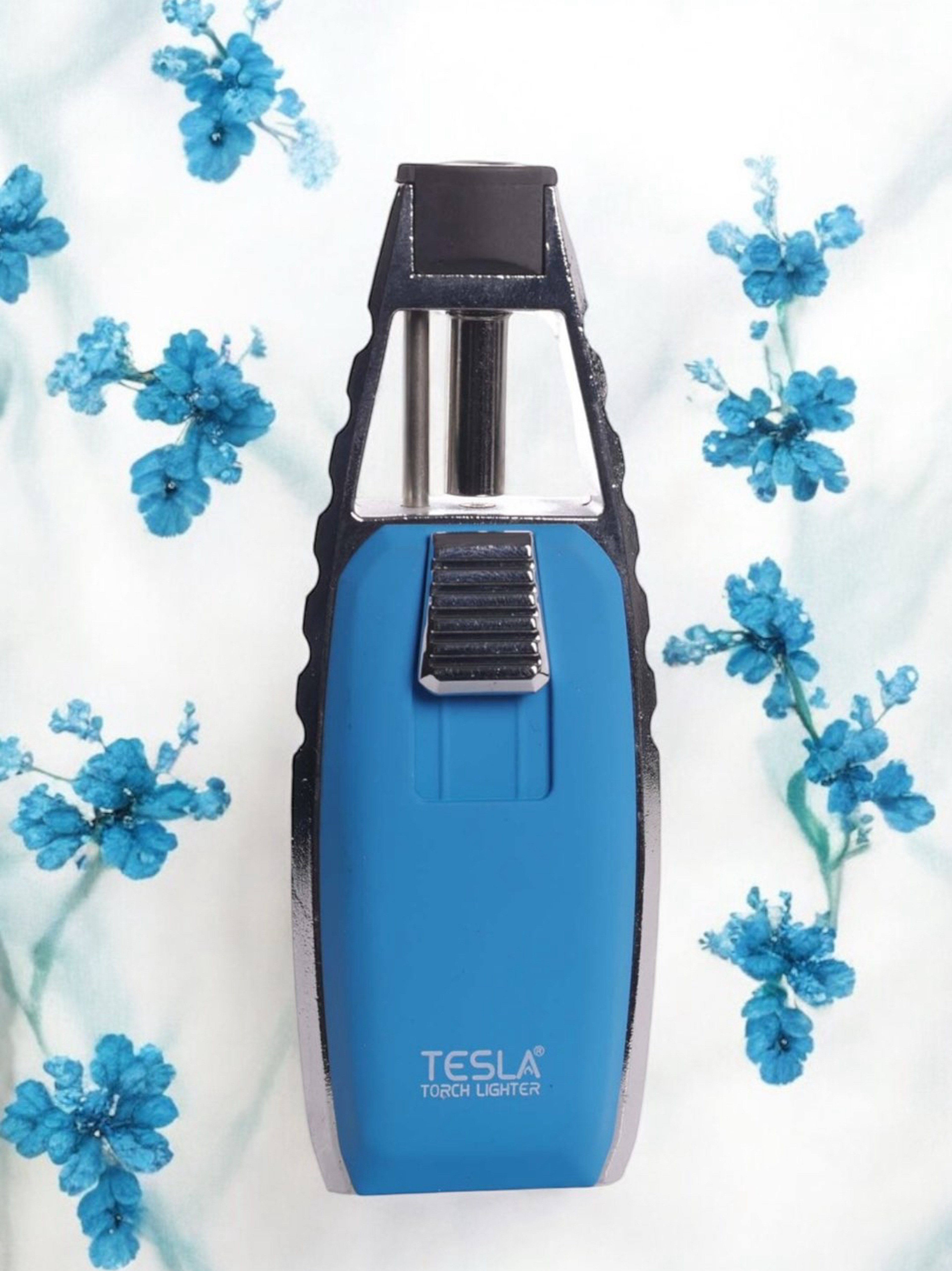 Preview pic of TESLA® Coil Lighters Stainless Steel Single Flame 🔥 Torch Lighter in Light Blue