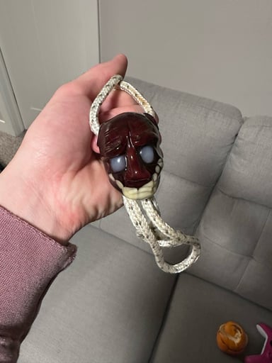 Preview pic of Regis wanderer pendant