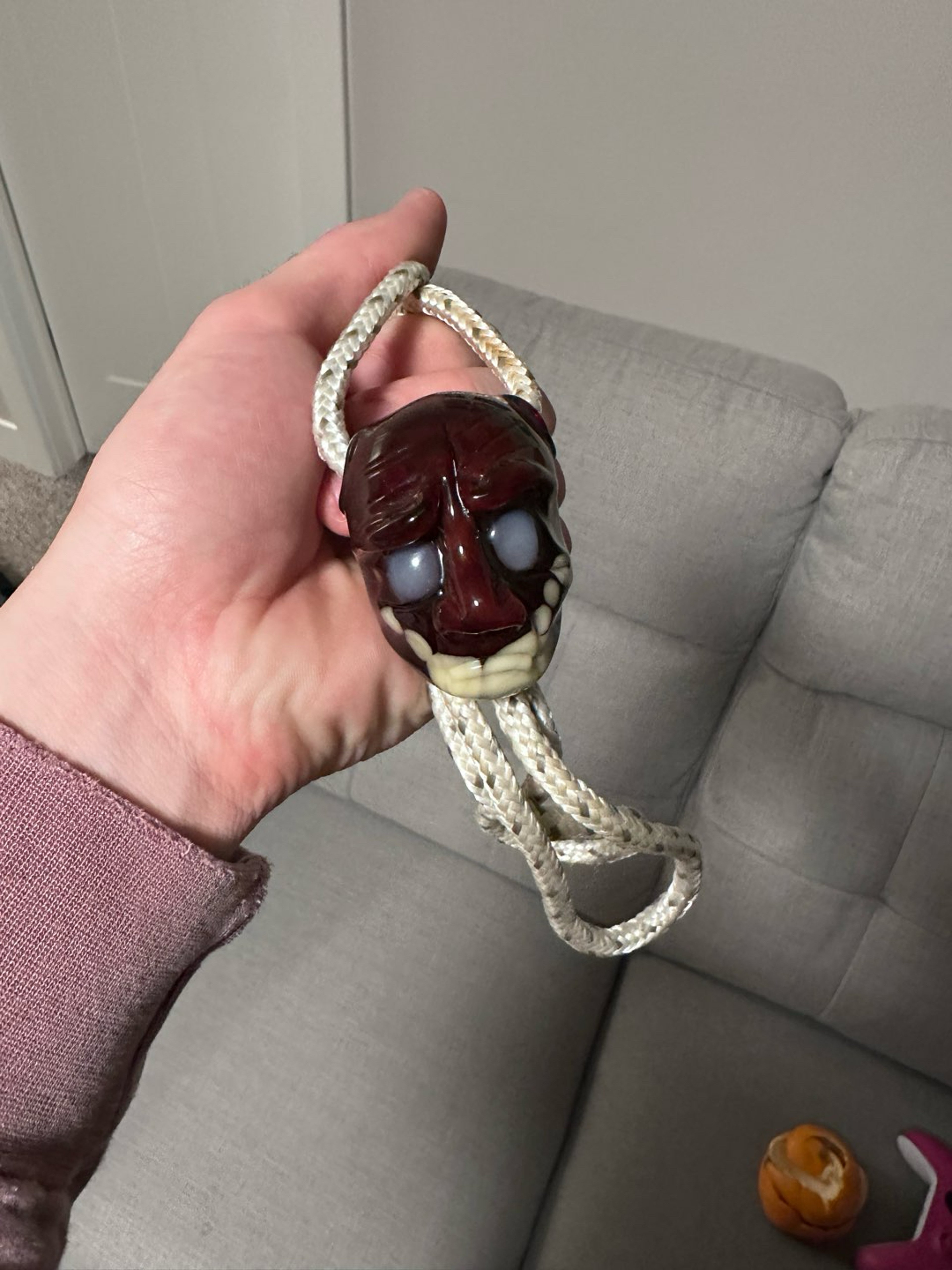 Preview pic of Regis wanderer pendant