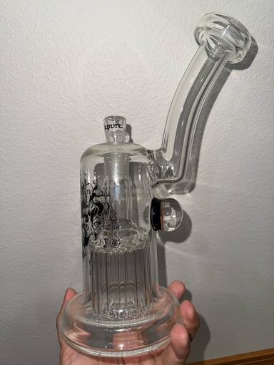 Preview pic of Leisure glass 16-arm bubbler with Medusa graphics